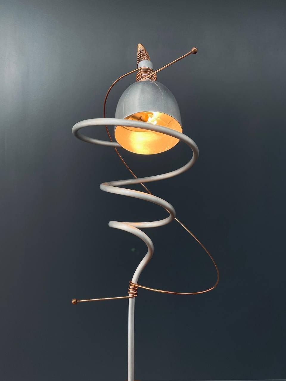 Late 20th Century Vintage Post Modern Atomic Copper & Aluminum Table Lamp For Sale