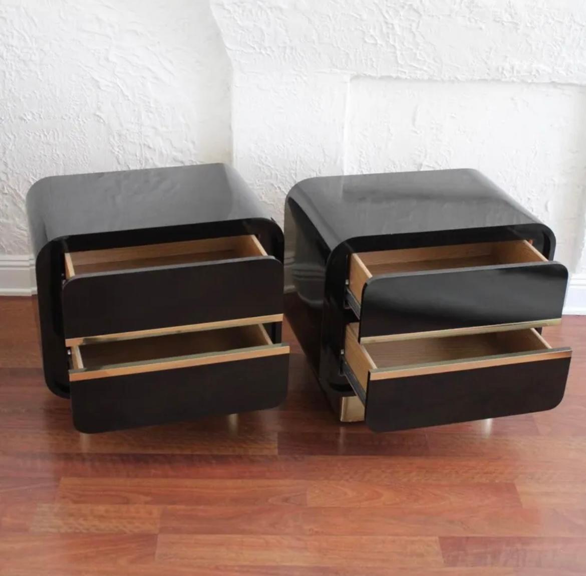 Vintage Post Modern Black Lacquer & Brass Nightstands, Pair In Good Condition In Los Angeles, CA