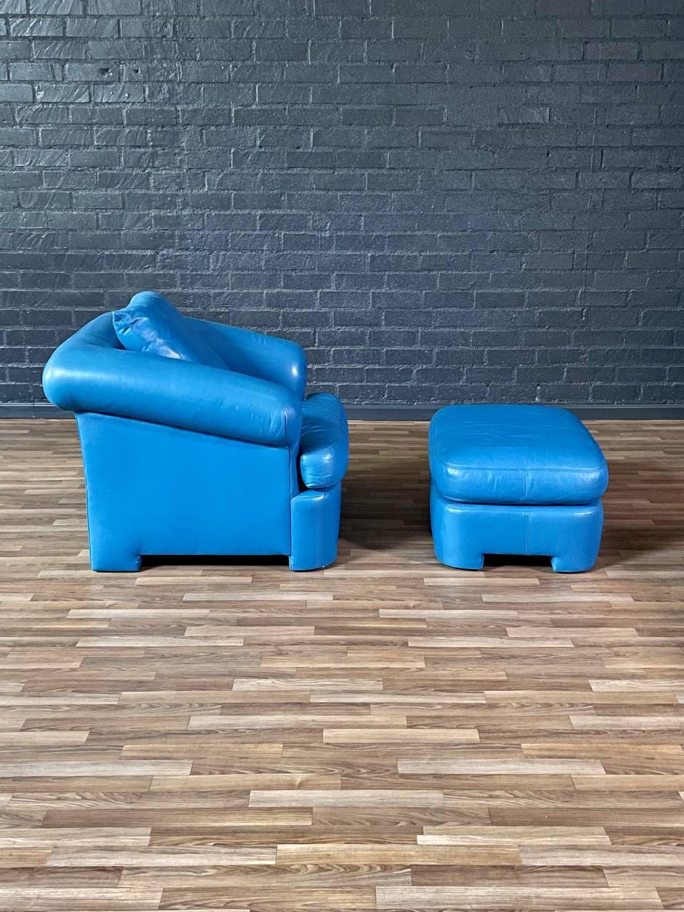 Vintage Post Modern Blue Leather Lounge Chair w/ Ottoman In Good Condition In Los Angeles, CA