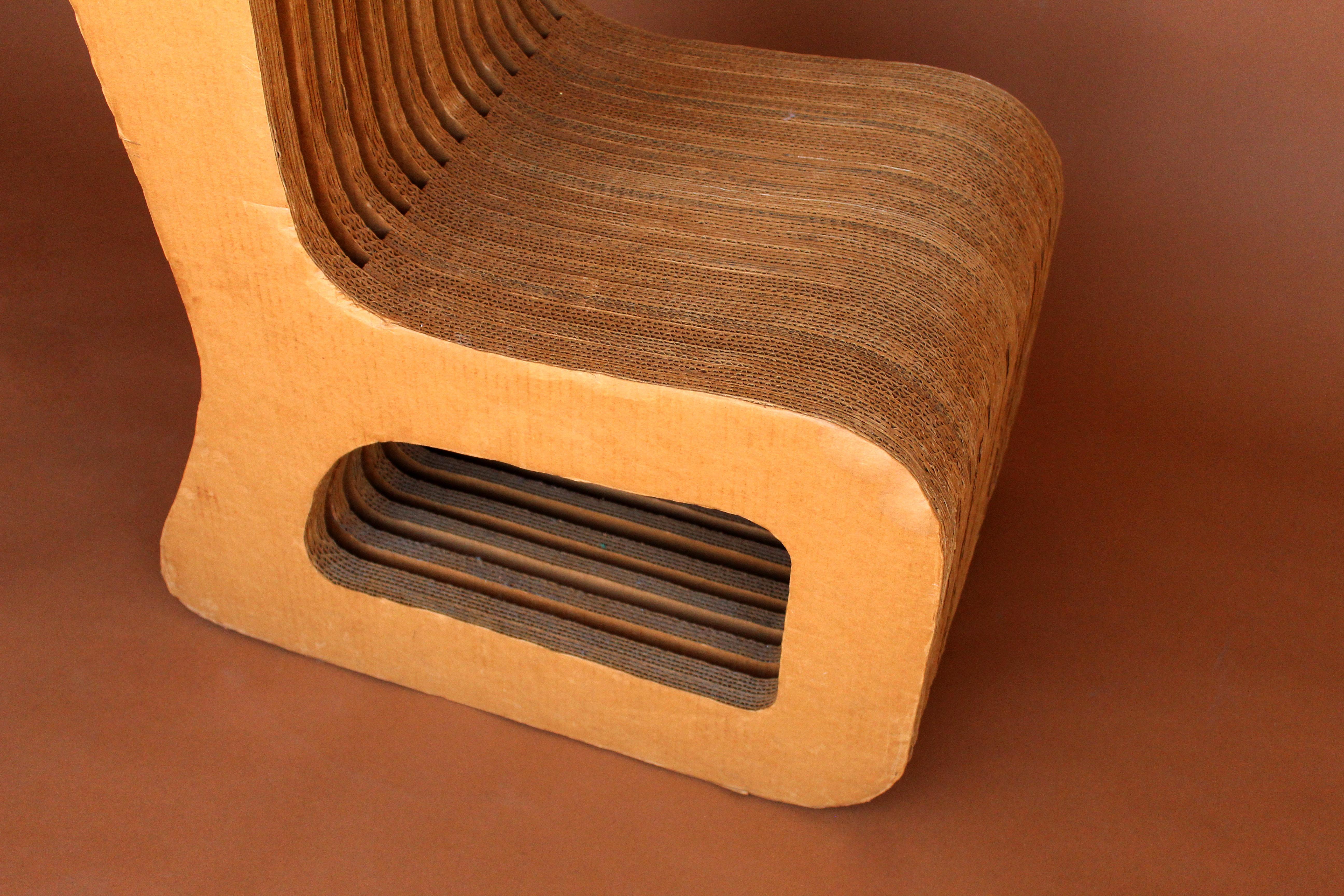 Vintage Post Modern Corrugated Chair in the Style of Frank Gehry 3