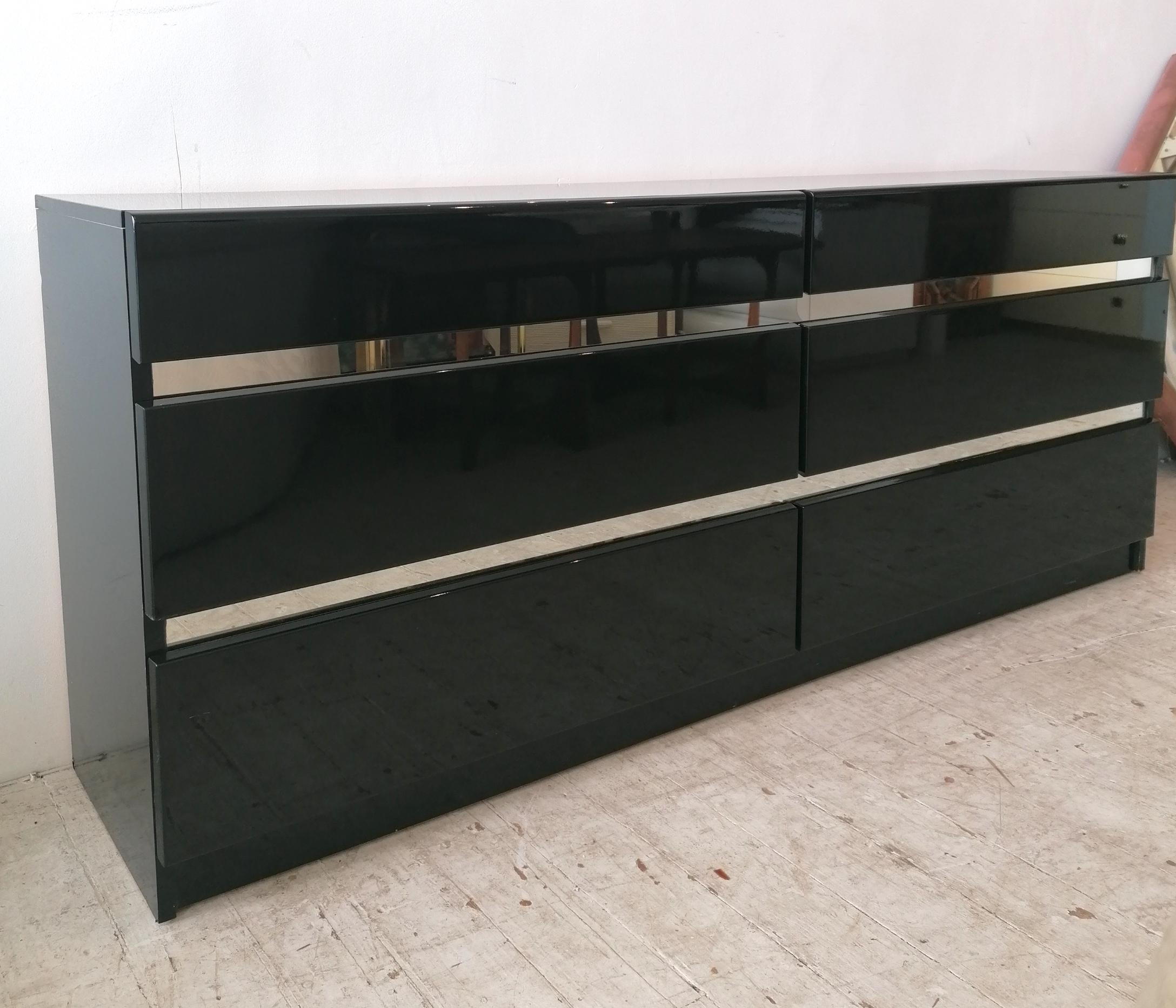 Vintage Post Modern Deco Revival Black Lacquer Sideboard With Drawers, USA 1980s In Good Condition For Sale In Hastings, GB