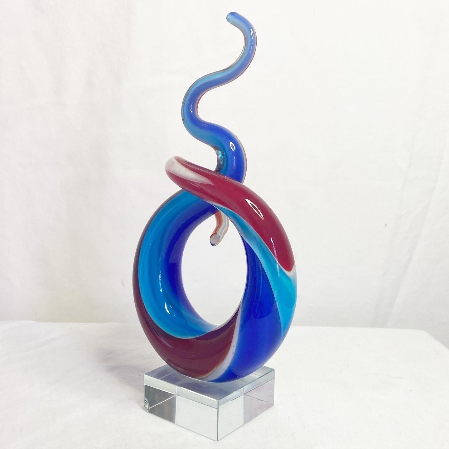 Fin du 20e siècle Sculpture vintage en verre tourbillonnant multicolore décorée post-moderne en vente