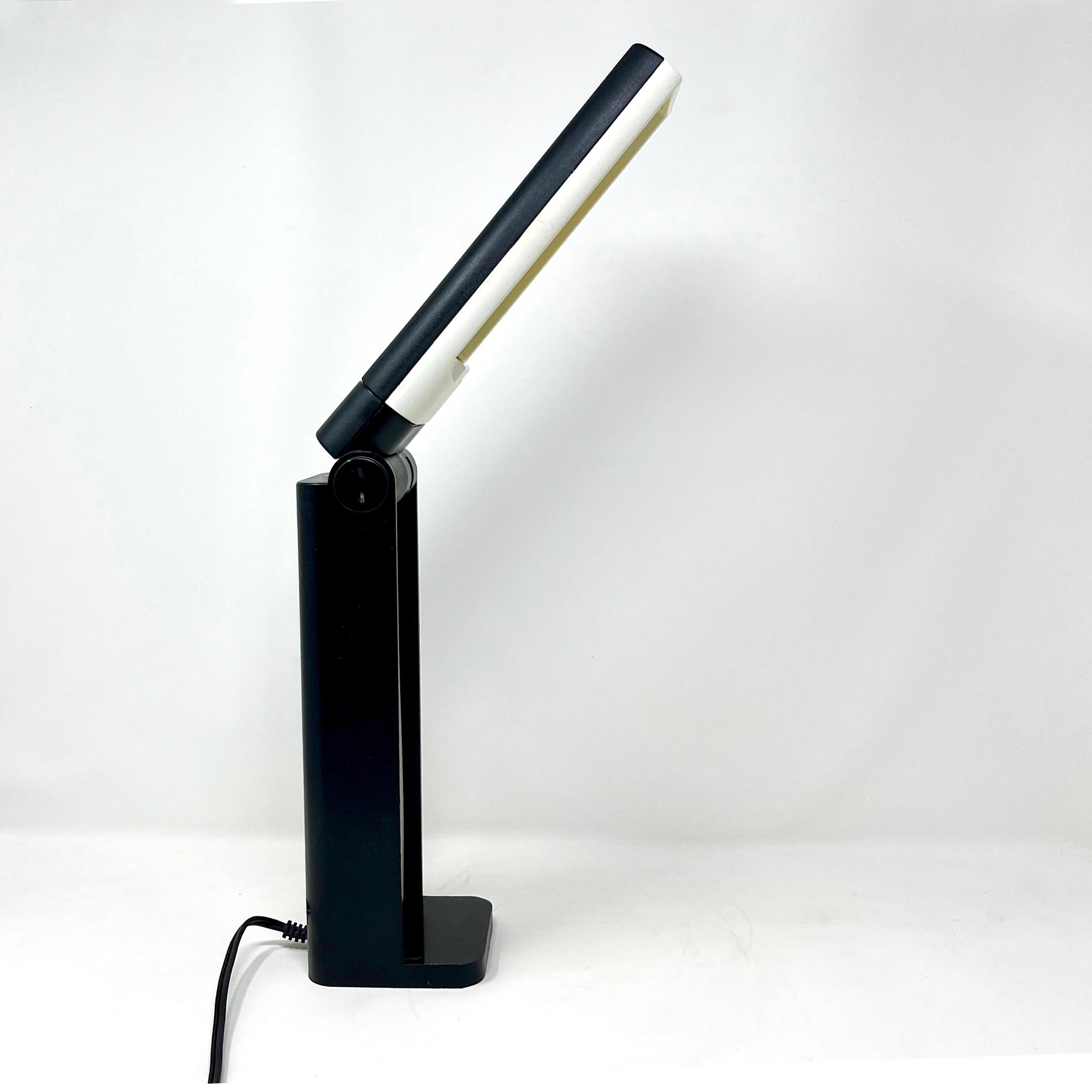 Post-Modern Vintage Post Modern Desk Lamp ... 1980s Adjustable Folding Task Light, Modular For Sale
