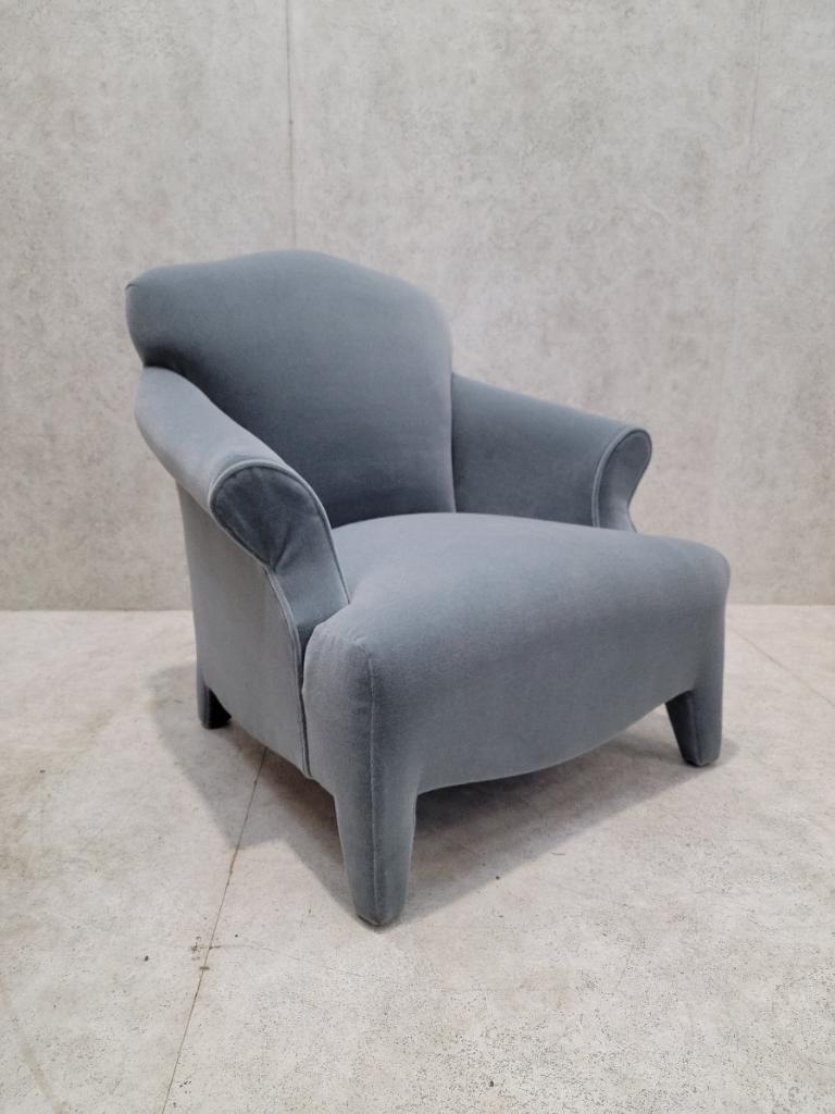 Vintage Post Modern Donghia Luciano Lounge Chair & Ottoman Newly Upholstered  For Sale 1