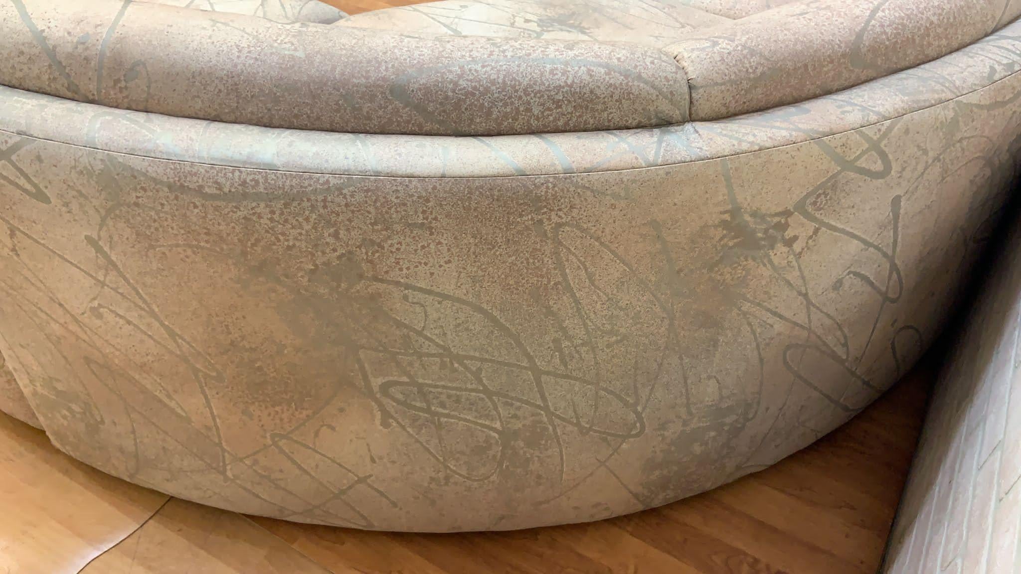 Américain Sofa sectionnel post-moderne en forme de L par Bernhardt en vente