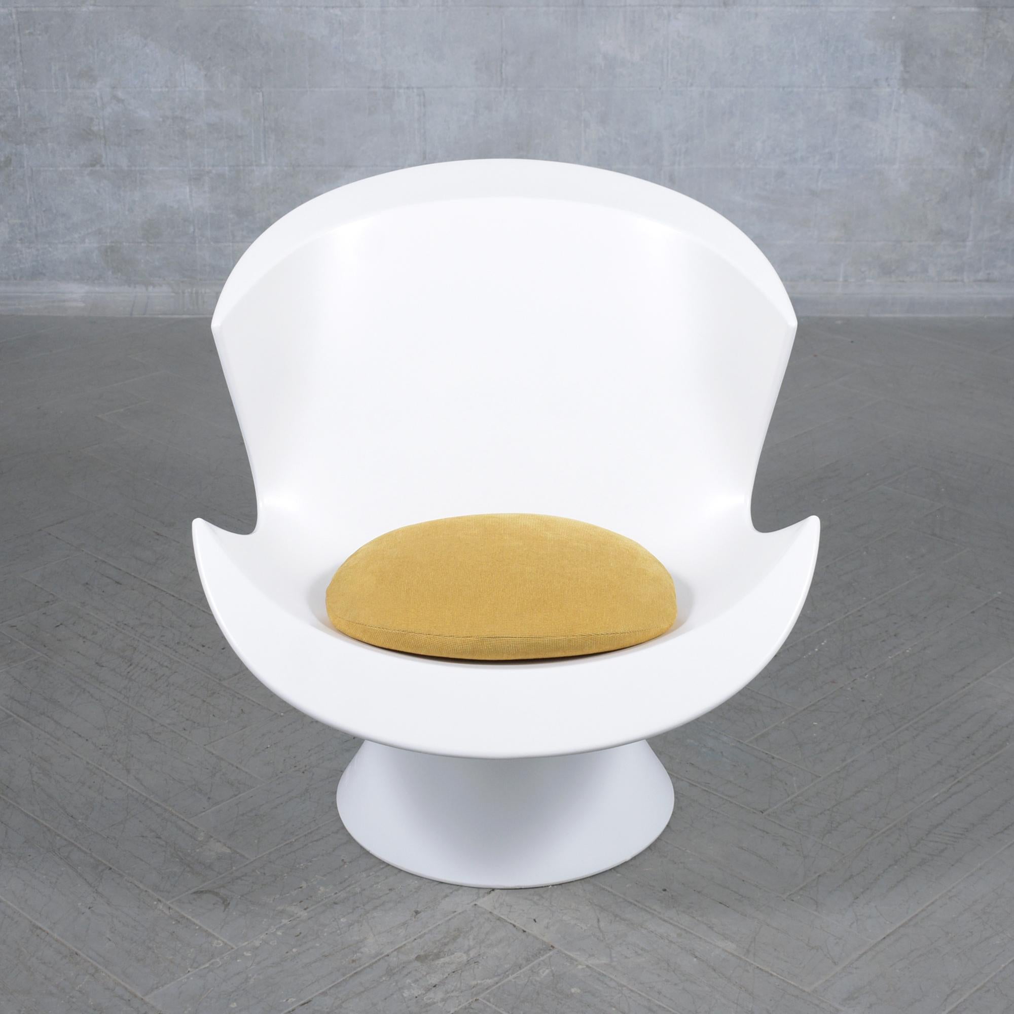 Late 20th Century Elevate Modern Comfort with Karim Rashid's Post-Modern Lounge Chairs For Sale