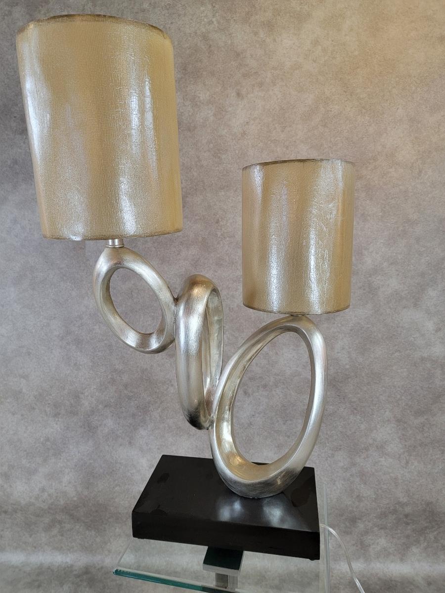 Lámpara de mesa postmoderna vintage de dos luces plateada con base negra Desconocido en venta