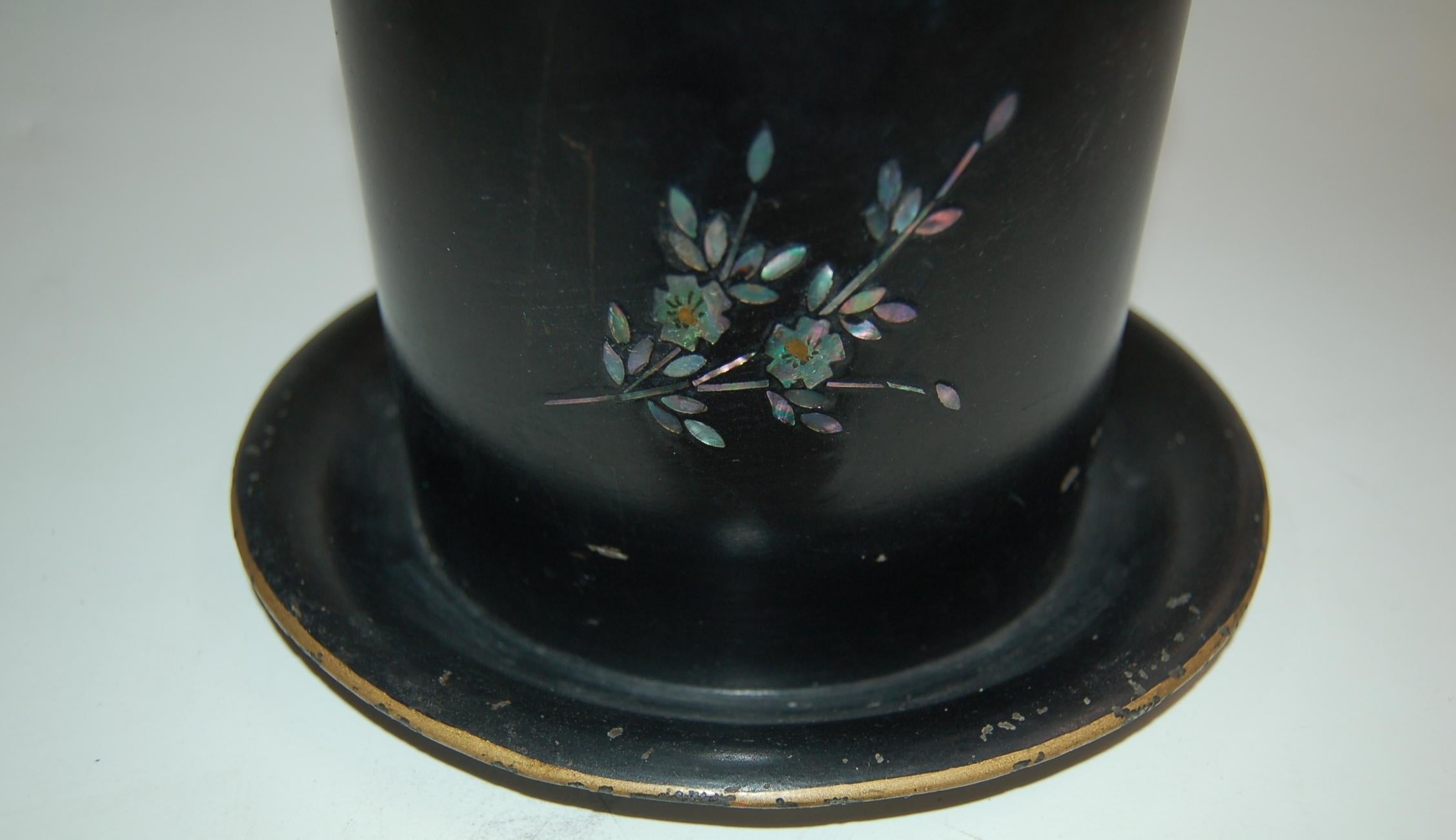 Vintage Post War Japanese Black Aboloni Round Tea Caddie Canister For Sale 3