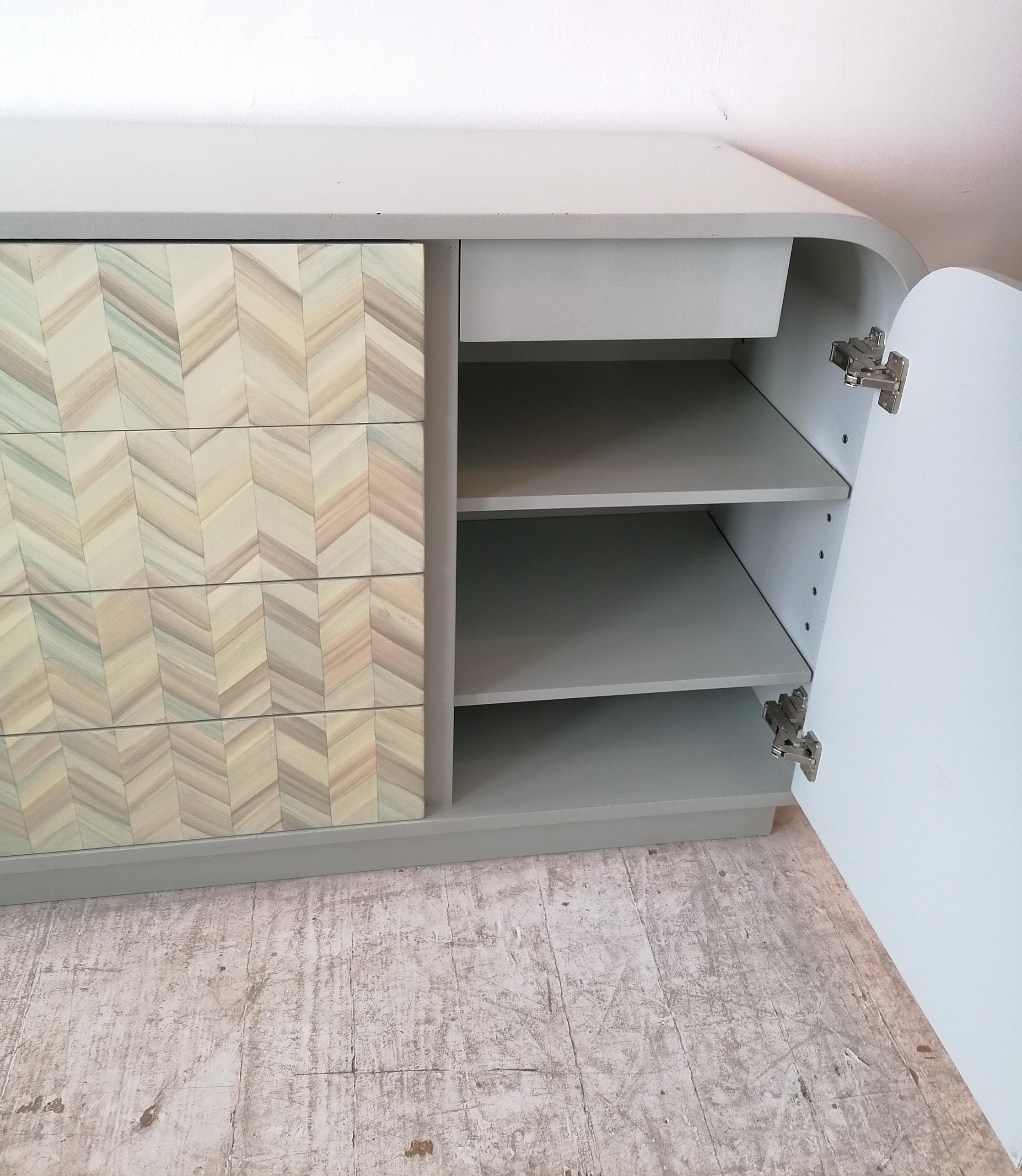 Vintage postmodern American lacquered chevron design sideboard 1980s For Sale 8
