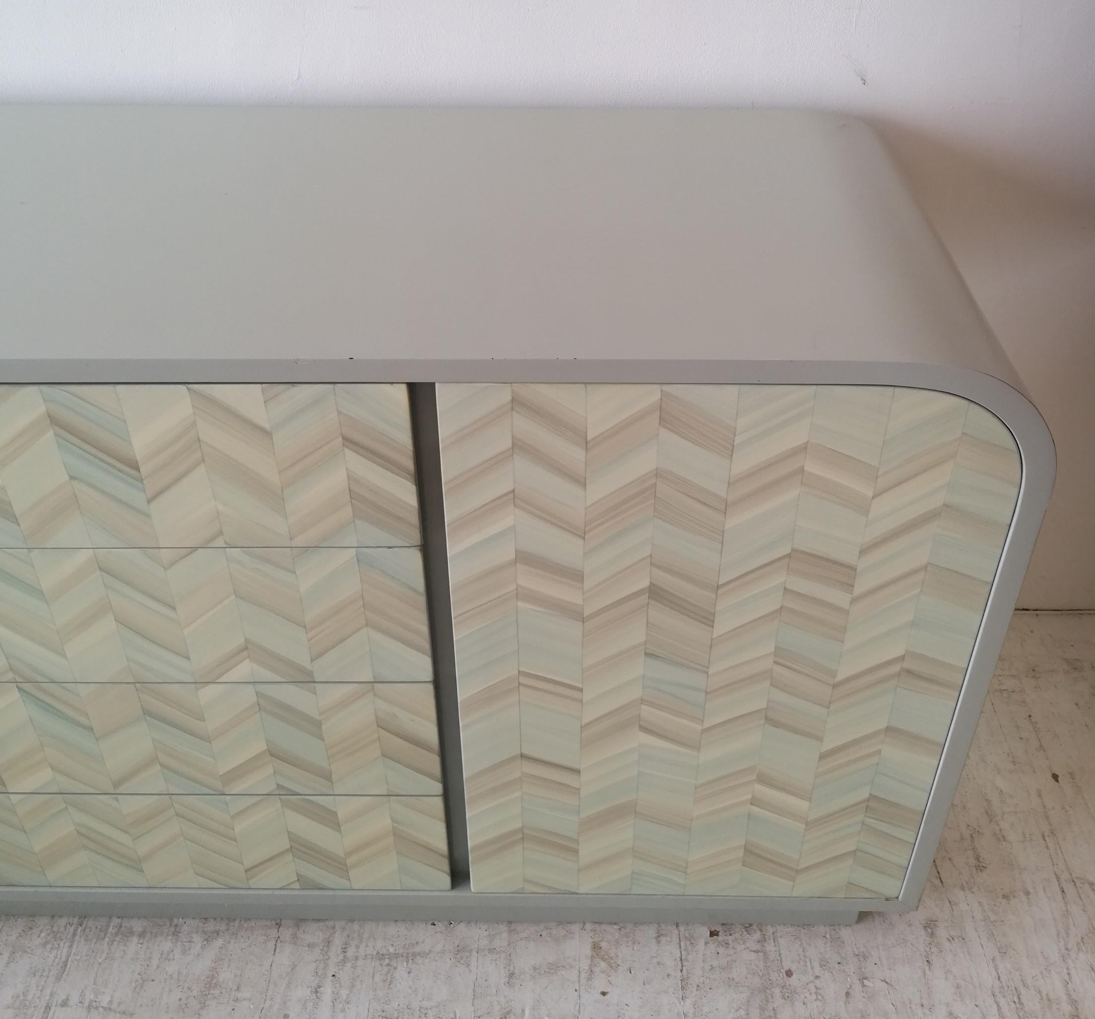 Vintage postmodern American lacquered chevron design sideboard 1980s For Sale 9