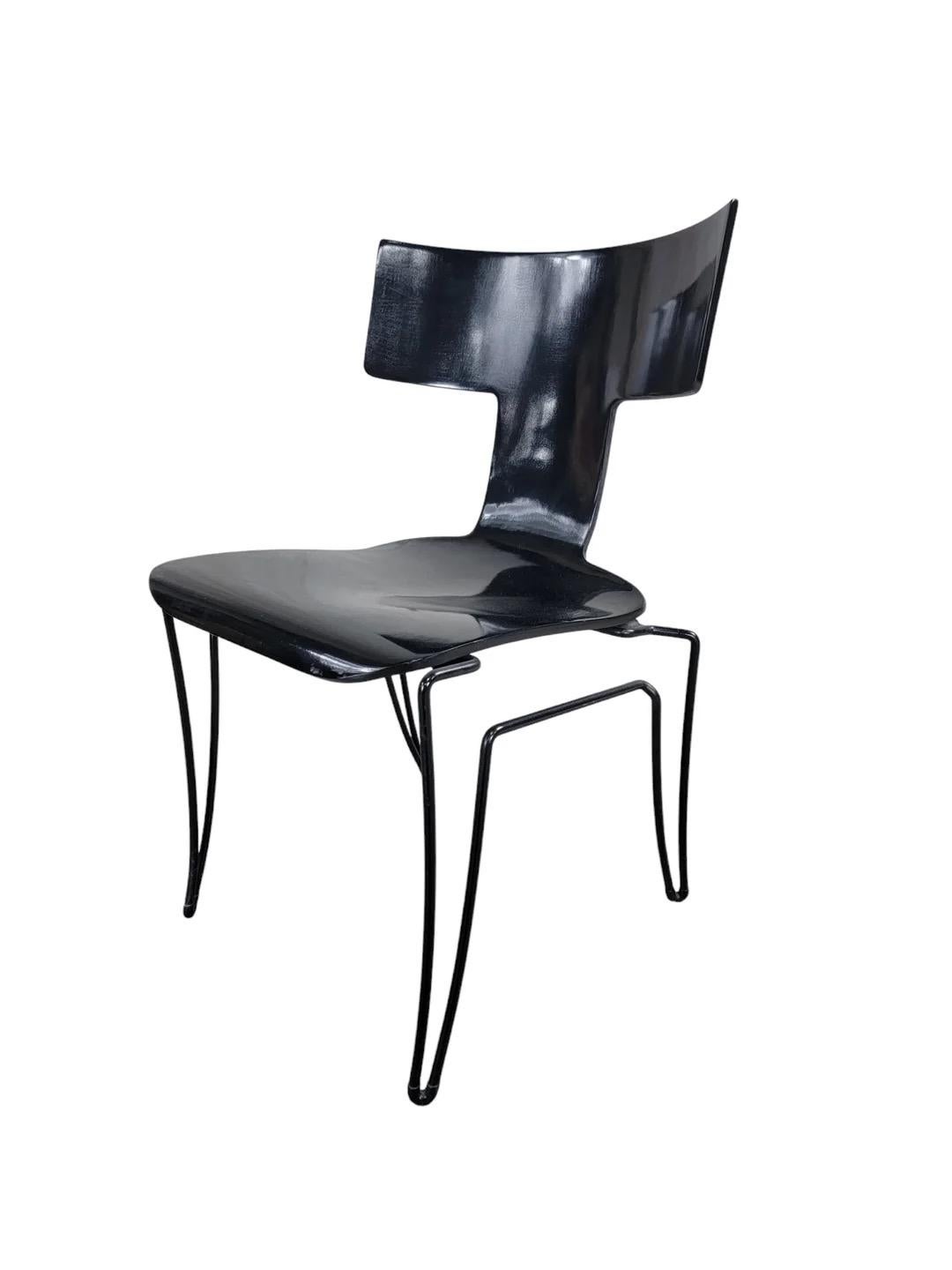 Vintage Postmodern Anziano Chair by John Hutton for Donghia 

Beautiful Postmodern John Hutton designed Anziano chair for Donghia. The chairs is black with black painted metal legs. 



