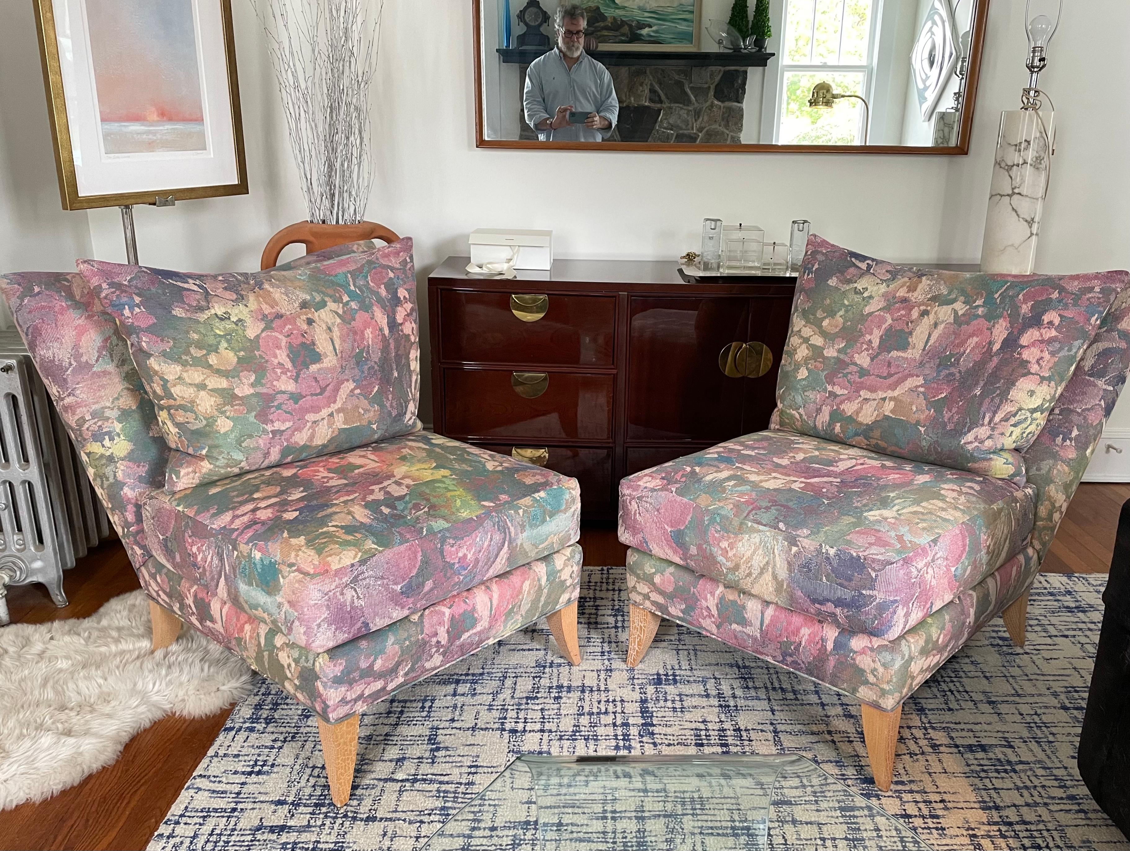 Postmoderne Stühle für Swaim Originals von John Mascheroni, Paar (Polster) im Angebot
