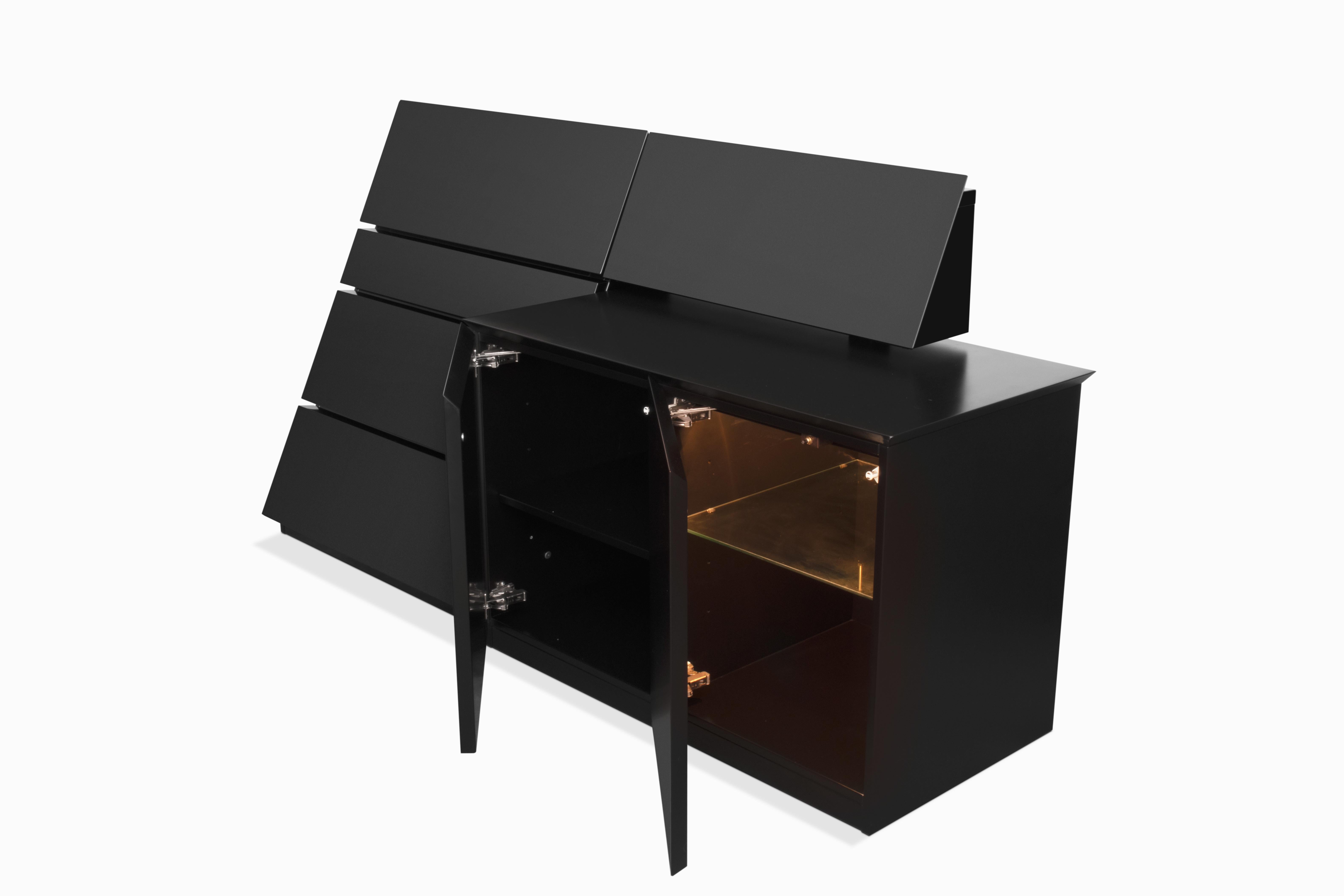 Credenza asimmetrica postmoderna vintage di Rougier in vendita 1