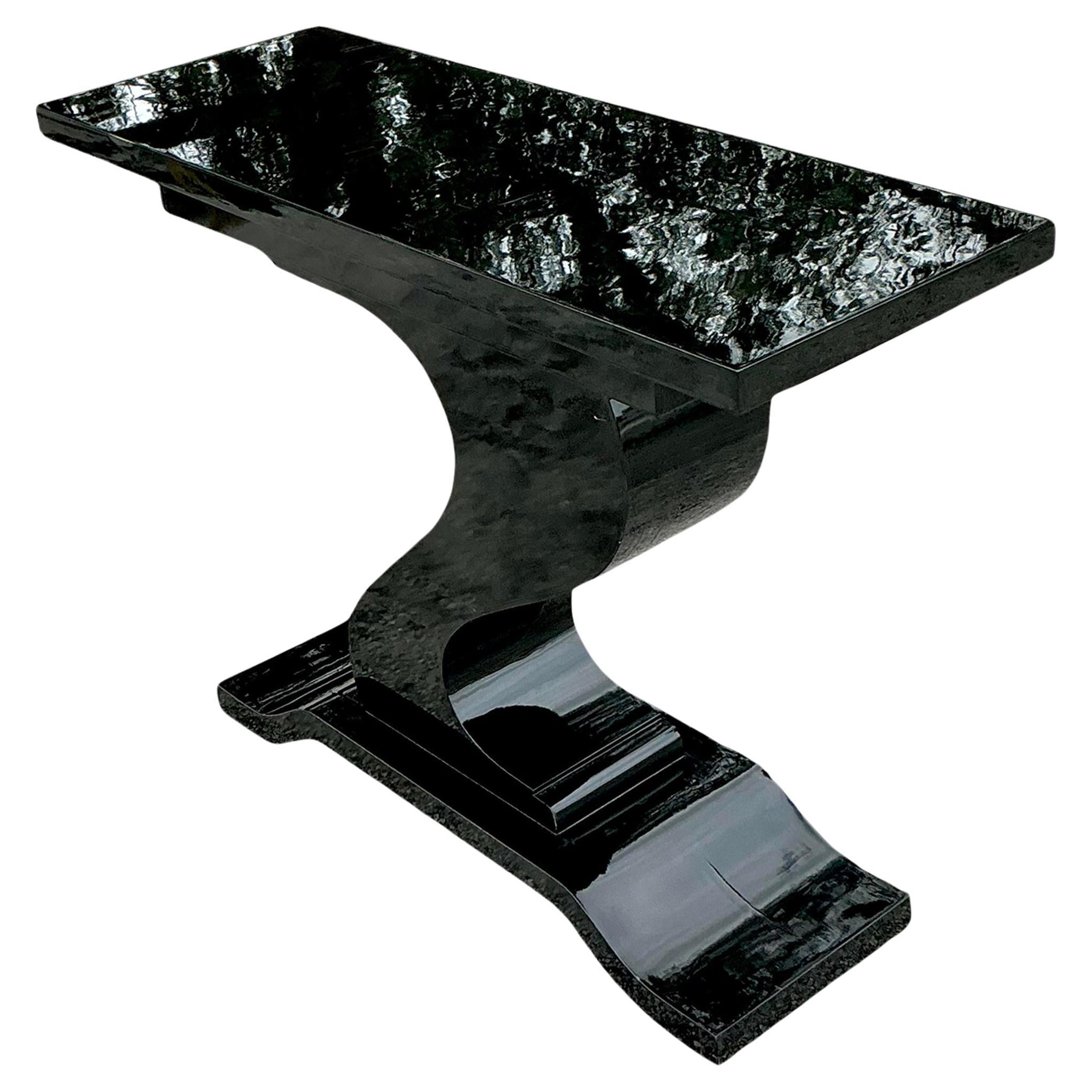 Consola Postmoderna Vintage Lacada en Negro en venta
