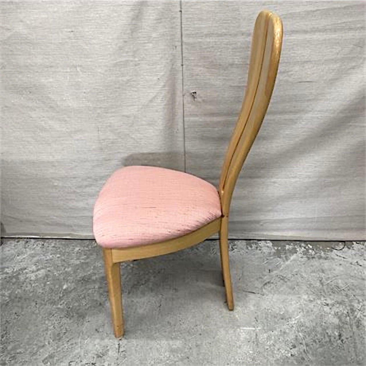 Postmoderner Vintage-Stuhl mit Hasenohren (Polster) im Angebot