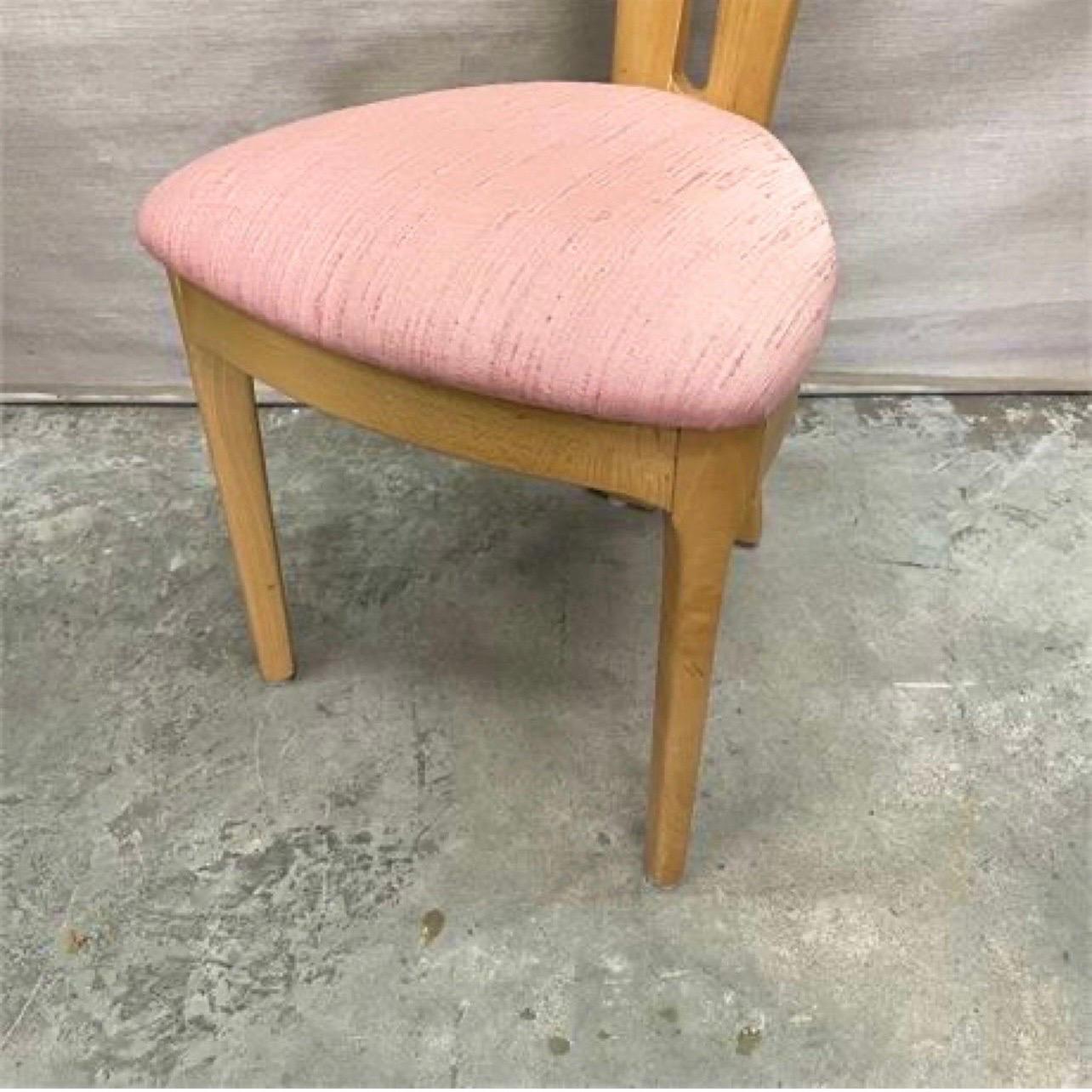 Postmoderner Vintage-Stuhl mit Hasenohren 1