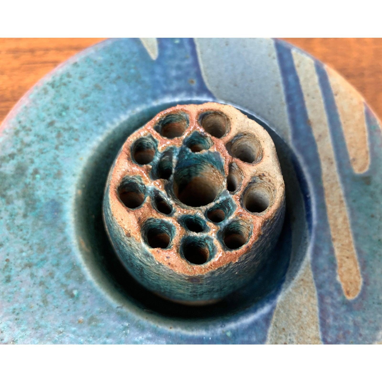 Céramique Vase à fleurs piqué en céramique postmoderne, années 1980 en vente