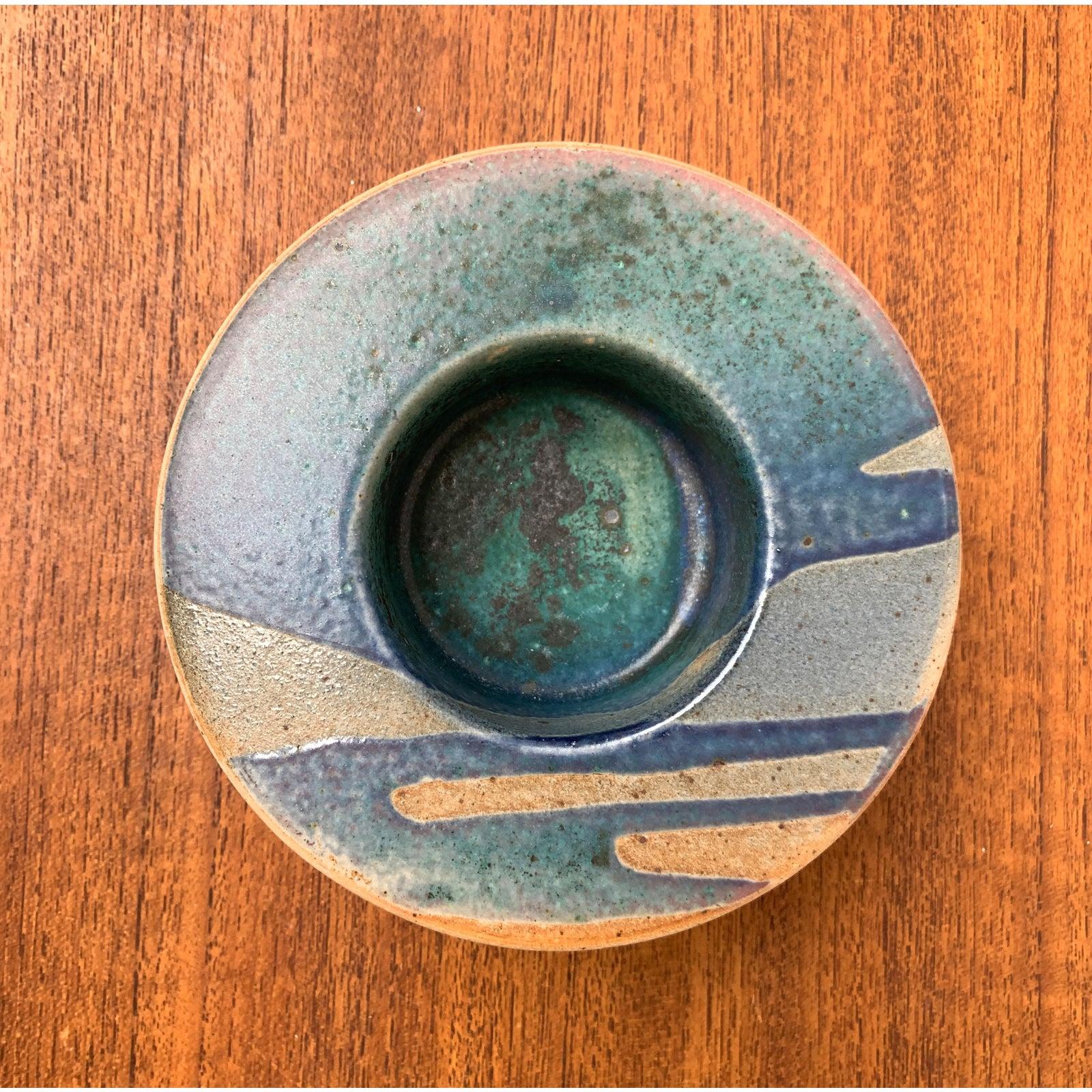 Vase à fleurs piqué en céramique postmoderne, années 1980 en vente 2