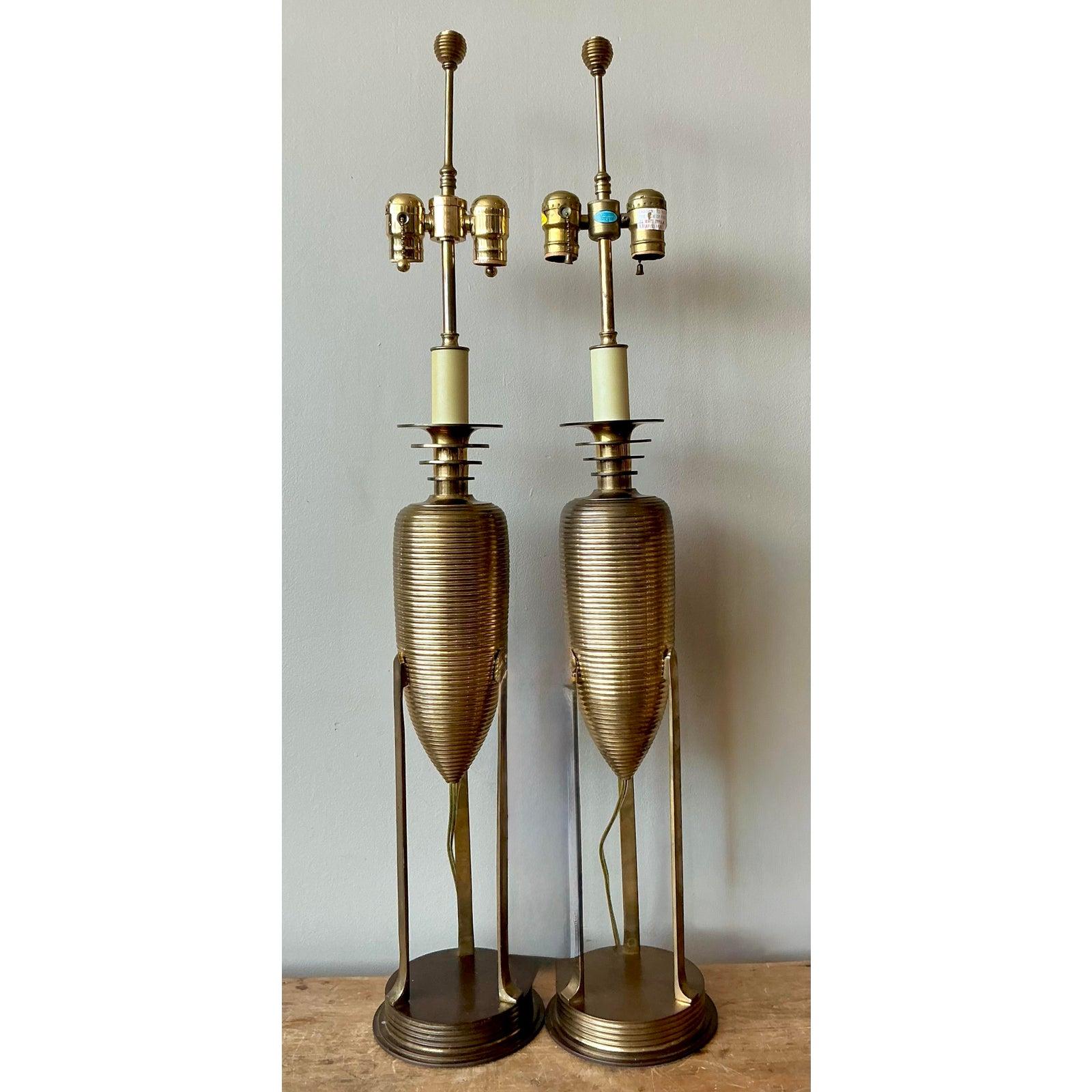 Vintage Postmodern Chapman Brass Lamps - A Pair im Angebot 2