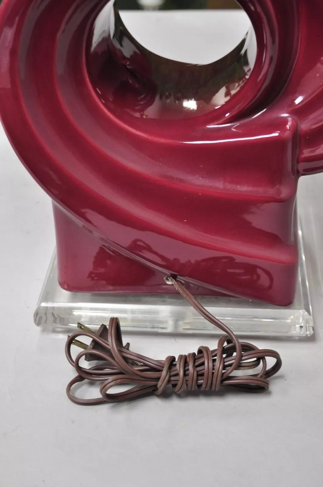 Vintage Postmodern Cranberry Red Sculptural Snail Scroll Ceramic Table Lamp Pair For Sale 4