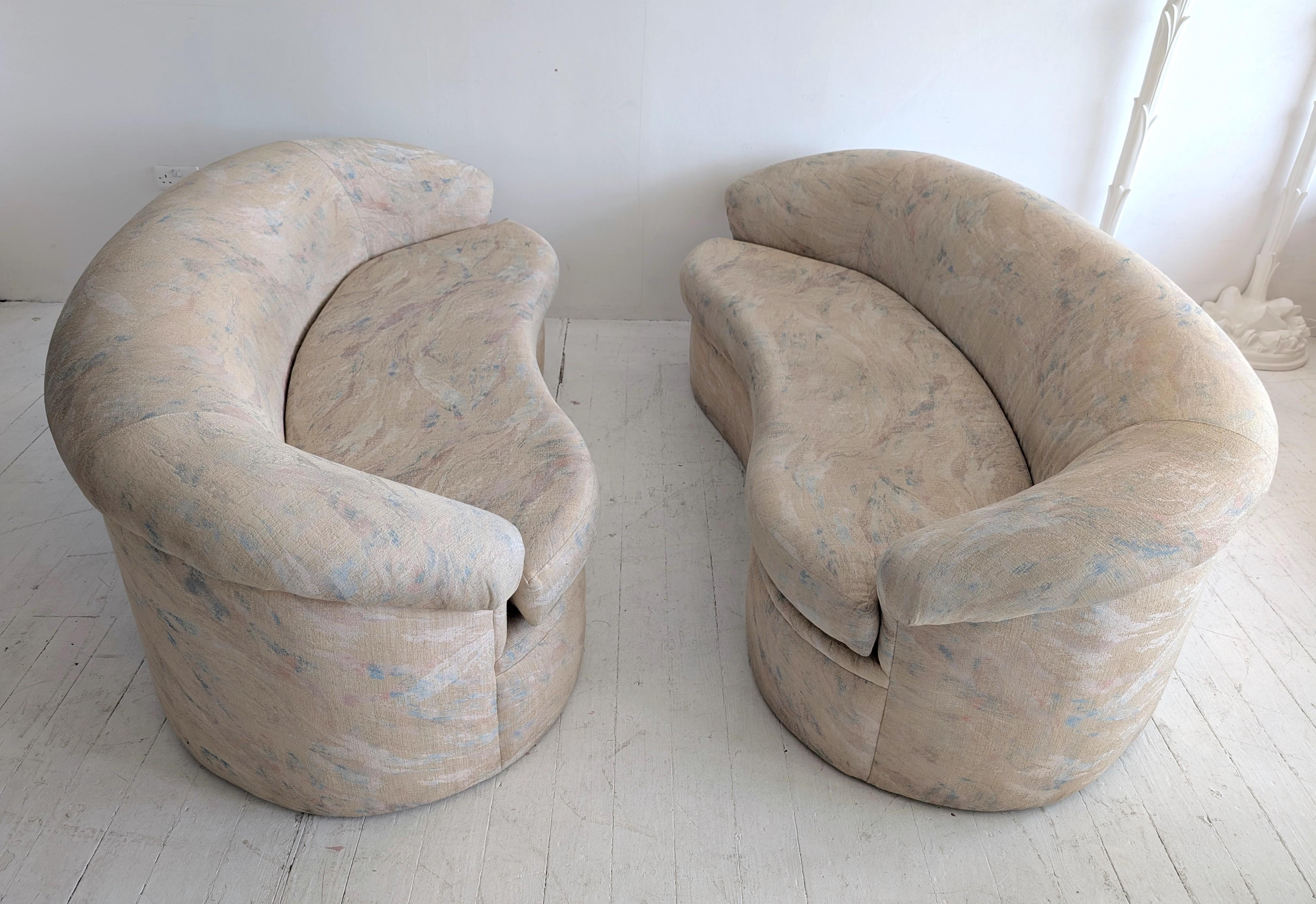 Post modern pastel curvaceous Kagan style sofa, USA 1980s. Matching pair available- selling individually.
The original fabric is in good vintage condition & cushions and strapping all good.

Dimensions: width 210cm, depth 100cm, height 75cm, seat