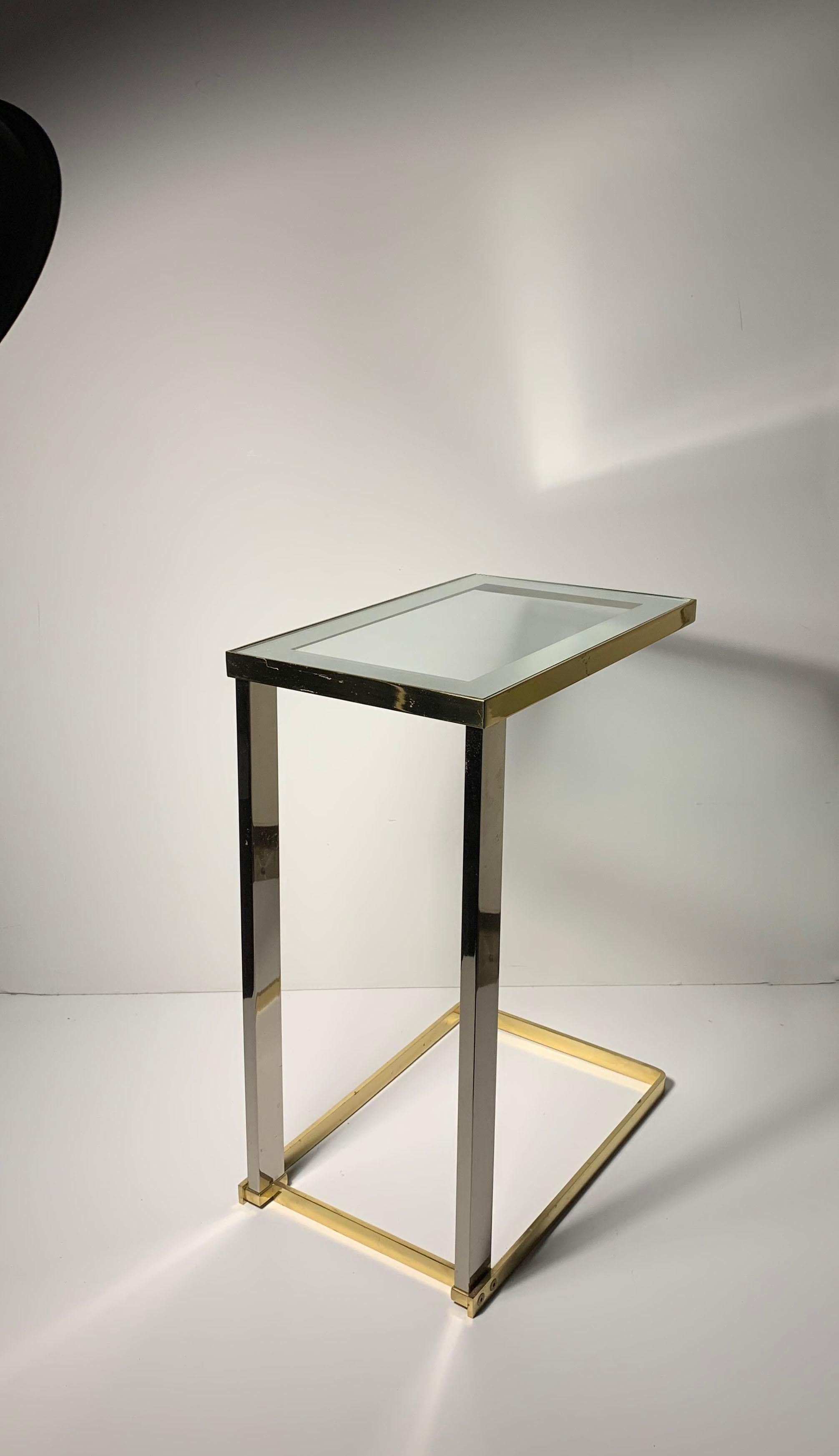 20th Century Vintage Postmodern DIA Cantilever Brass / Chrome Side End Table For Sale