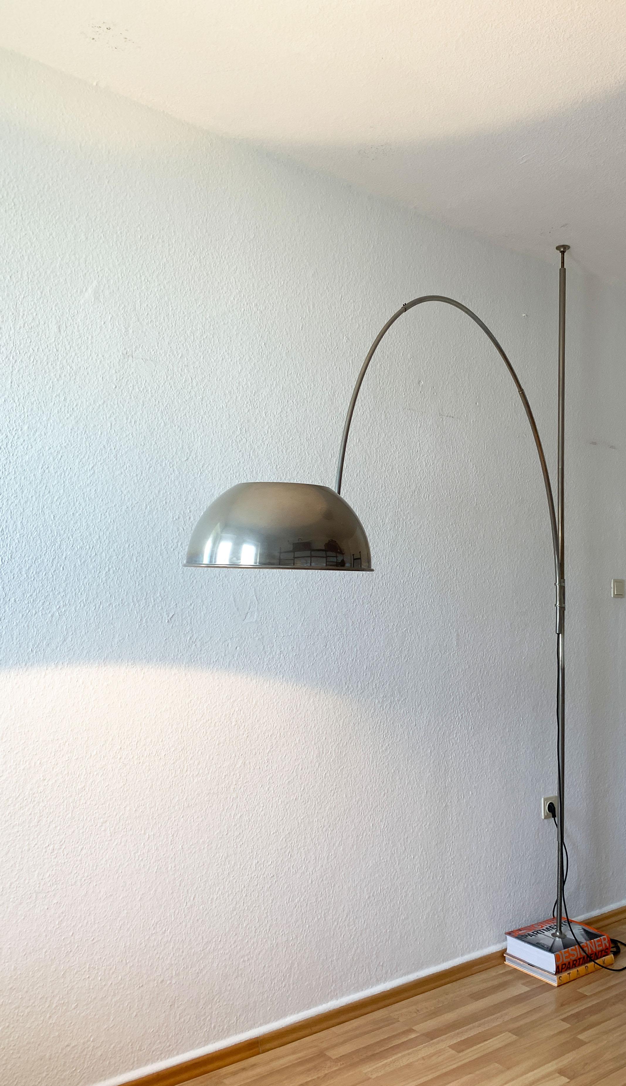 Postmoderne deutsche Boca Arc-Stehlampe von Florian Schulz, Vintage 12