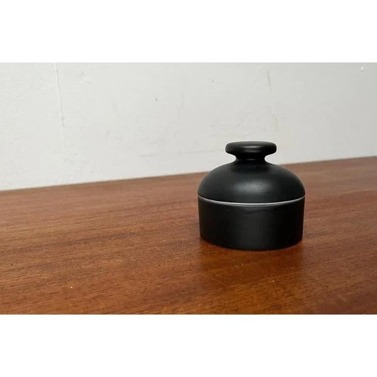 Boîte en porcelaine allemande postmoderne avec couvercle de KPM Royal Porzellan, 1980 en vente 1