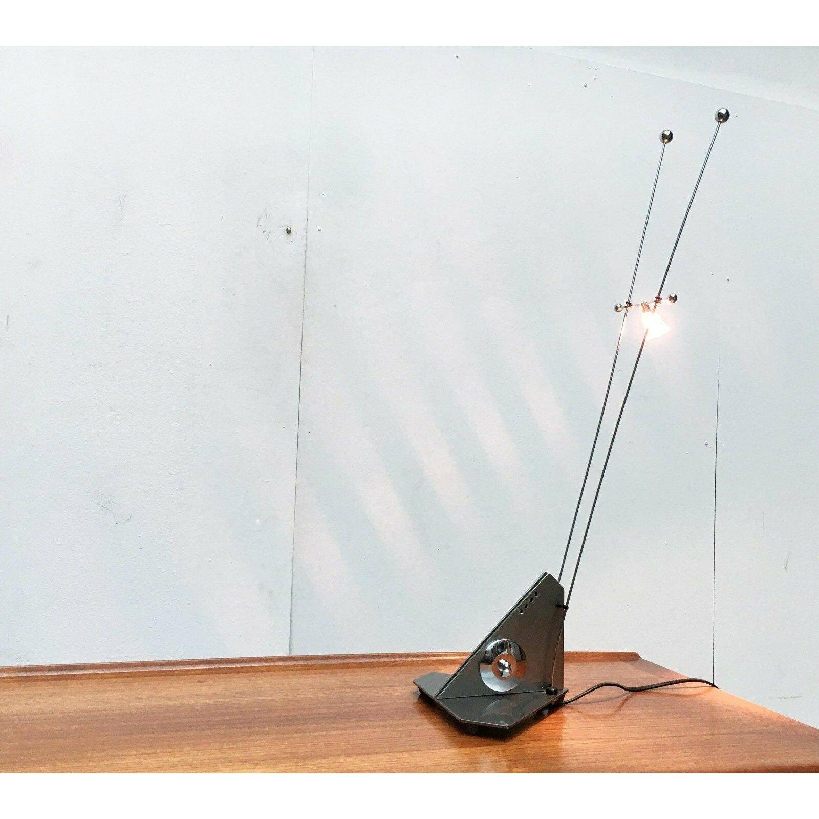 Lámpara de sobremesa alemana postmoderna vintage, años 80 Alemán en venta