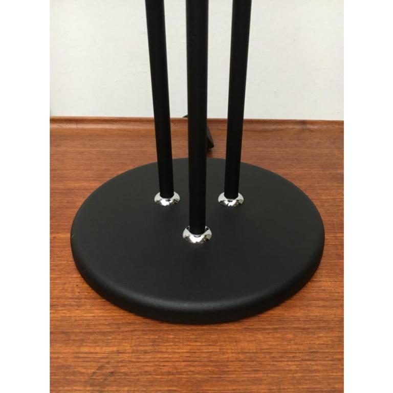 Lámpara de mesa postmoderna vintage de vidrio y metal, años 80 en venta 1