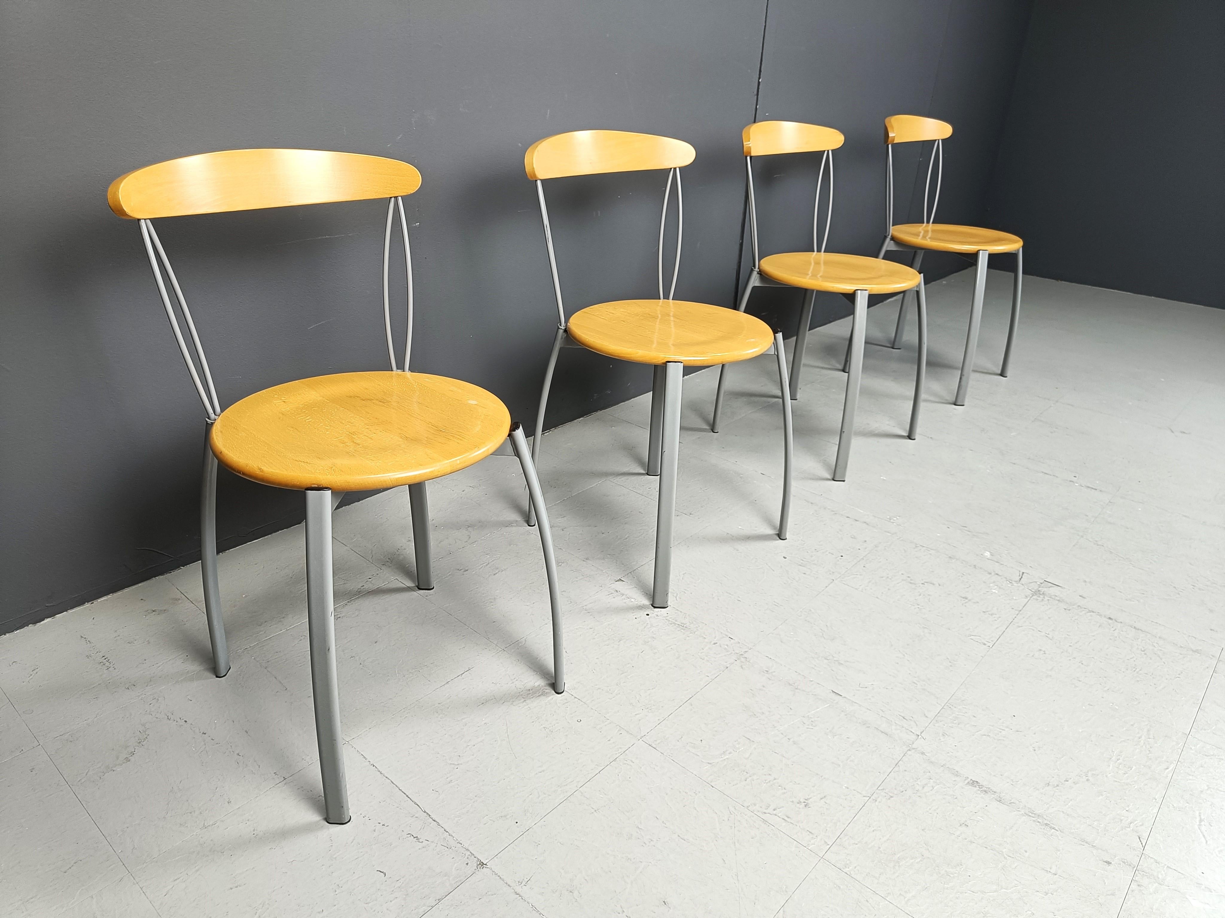 Vintage postmodern italian dining chairs, 1990s In Excellent Condition For Sale In Leuven, Vlaams Gewest