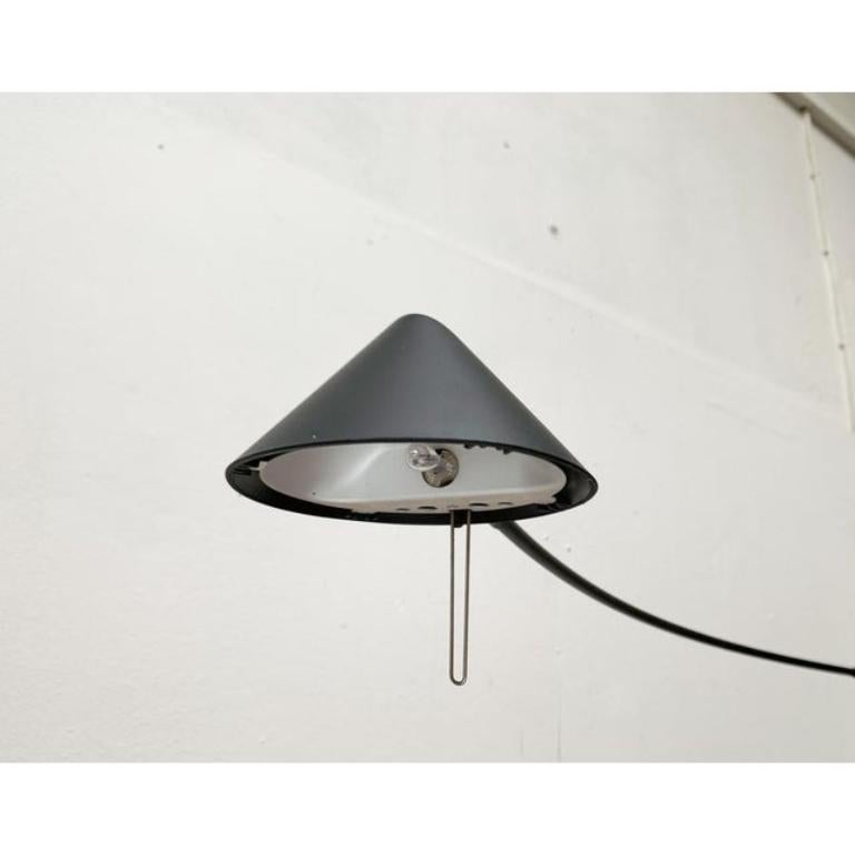 Postmoderne italienische restaurierte Vintage-Tischlampe im Vintage-Stil von Carlo Forcolini, 1980er Jahre im Zustand „Hervorragend“ im Angebot in Hamburg, DE