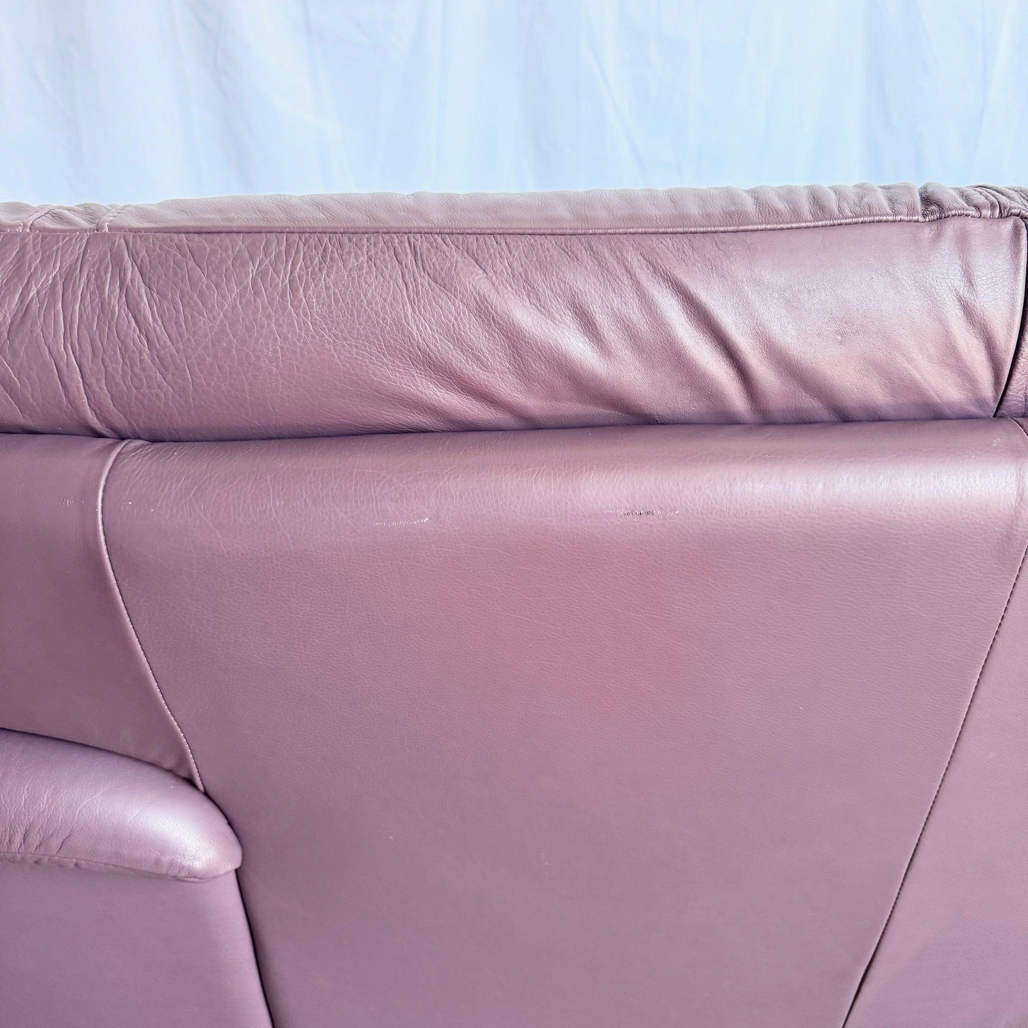 Sofá postmoderno vintage italiano de cuero morado en venta 3