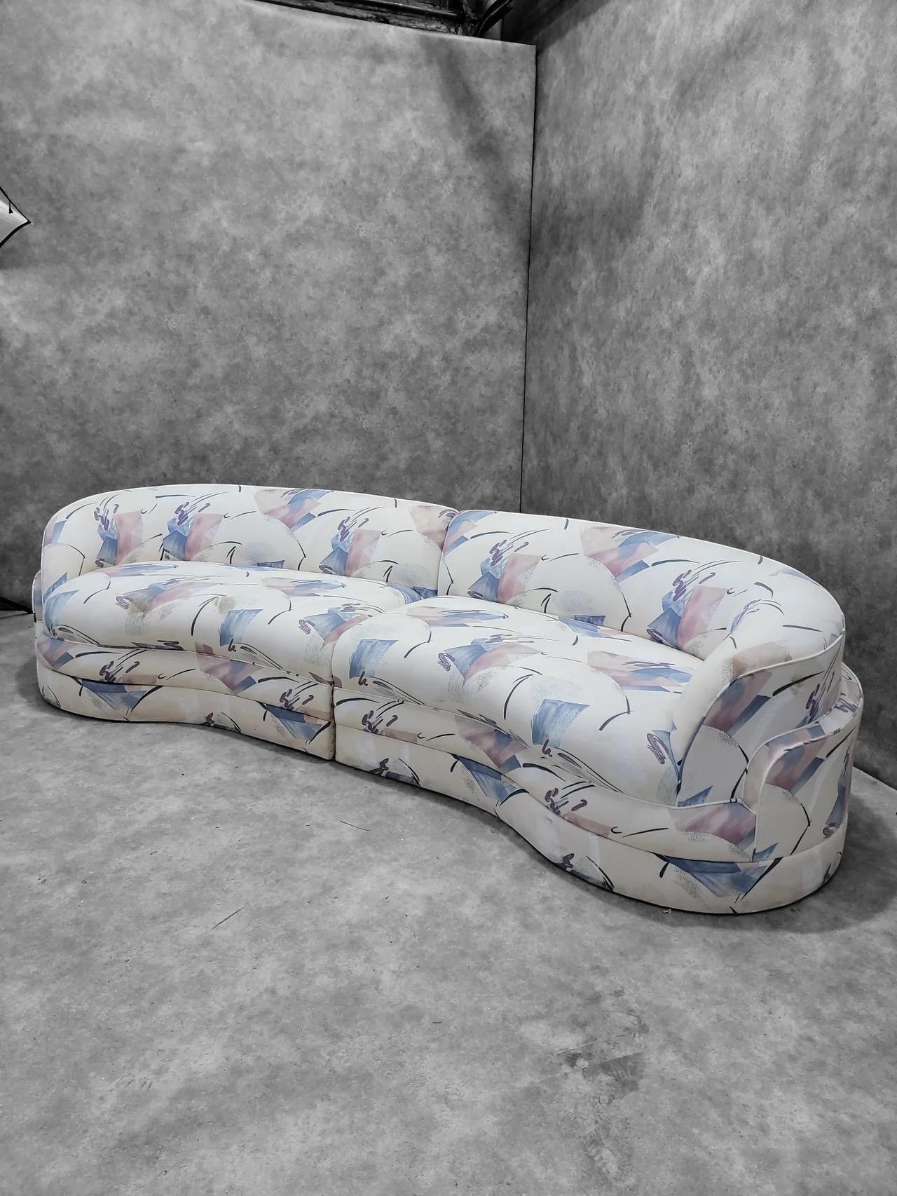 Vintage Postmodern Sectional Sofa with 2 Side Tables, Set of 3 In condizioni buone in vendita a Chicago, IL