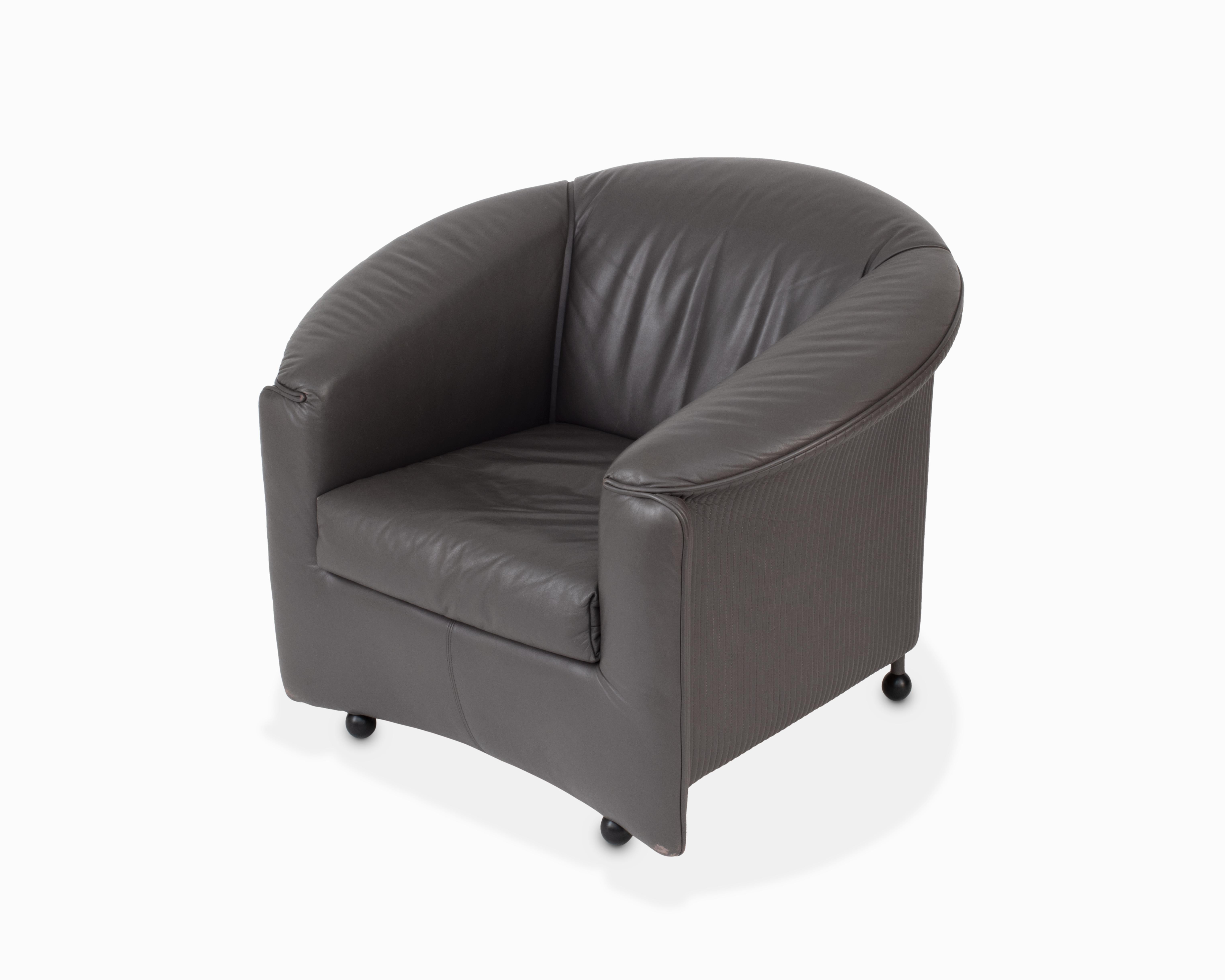 Silla Club Vintage de cuero POSTMODERNO de Paolo Piva Cuero en venta