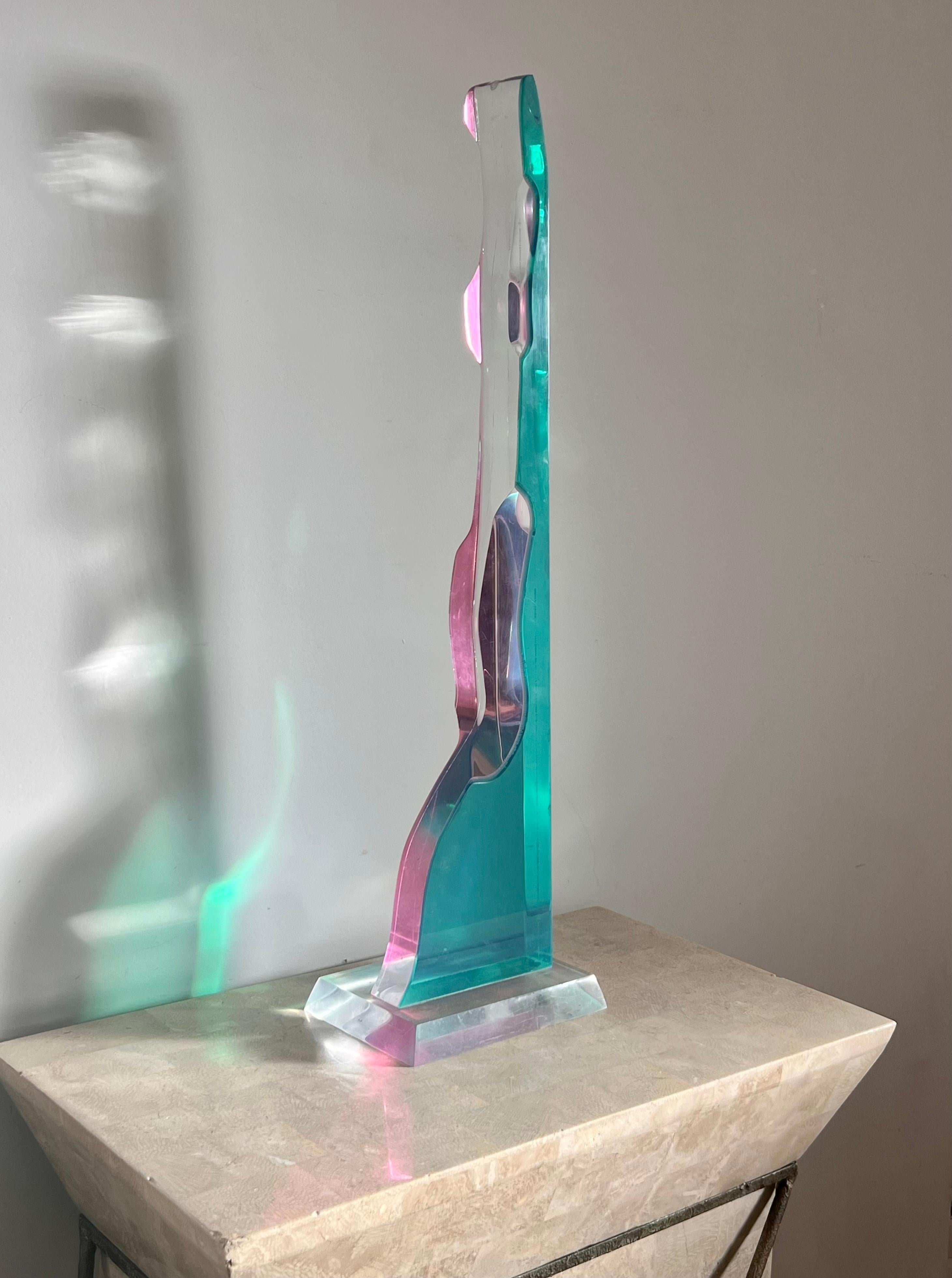 Postmoderne Lucite-Skulptur, spätes 20. Jahrhundert  im Zustand „Gut“ im Angebot in View Park, CA