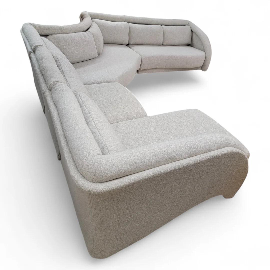 Sofá seccional estilo vintage postmoderno M. Fillmore Harty By Preview siglo XX en venta