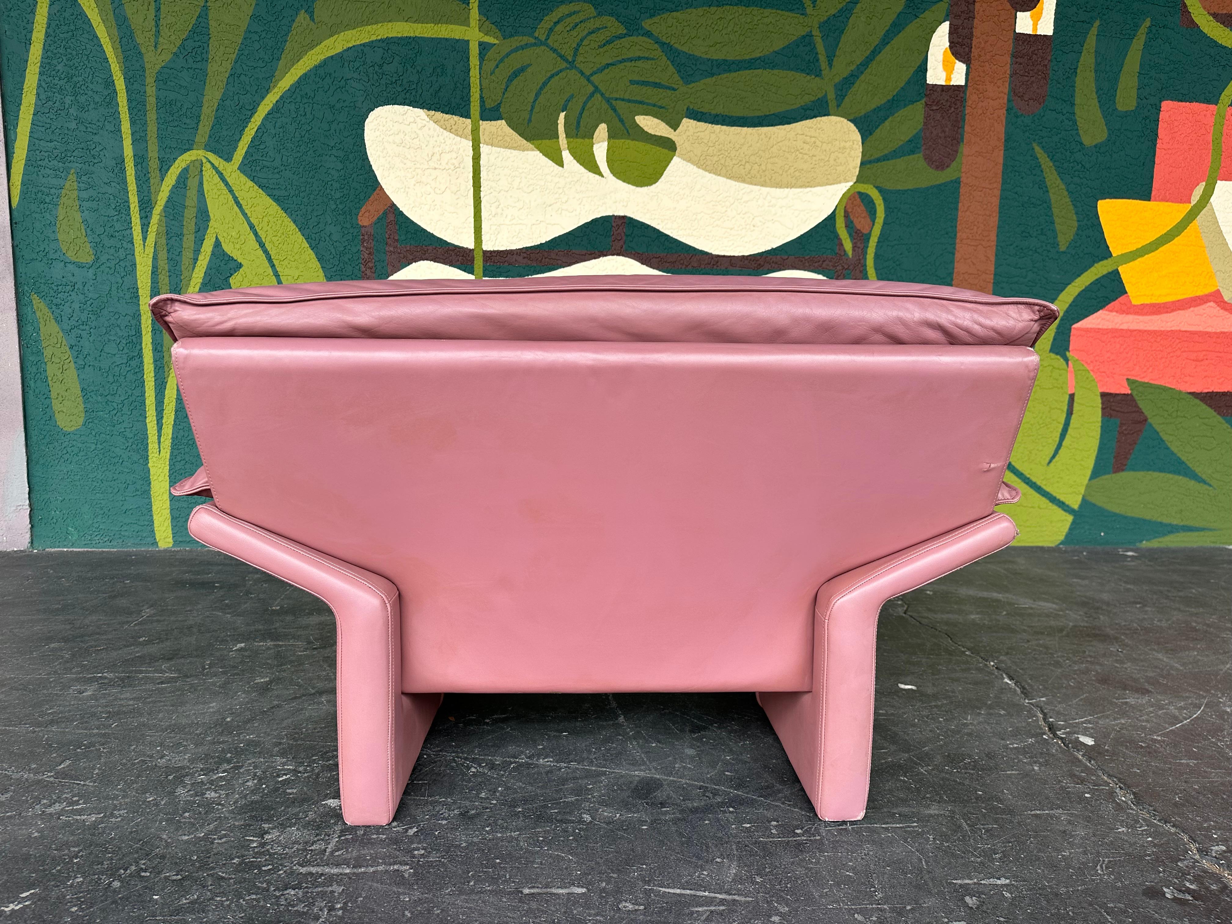 American Vintage Postmodern Mauve Leather Lounge Chair
