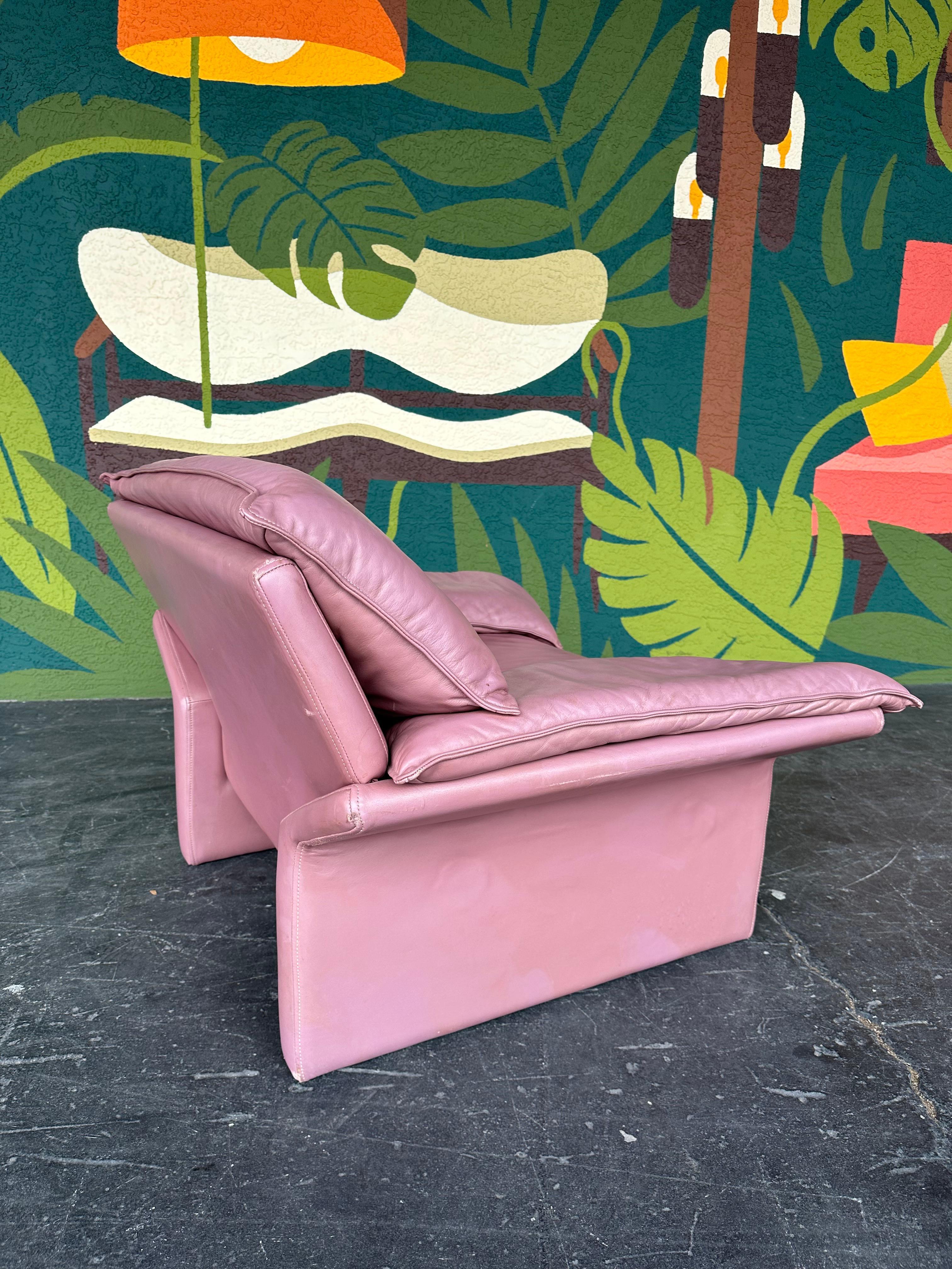 20th Century Vintage Postmodern Mauve Leather Lounge Chair