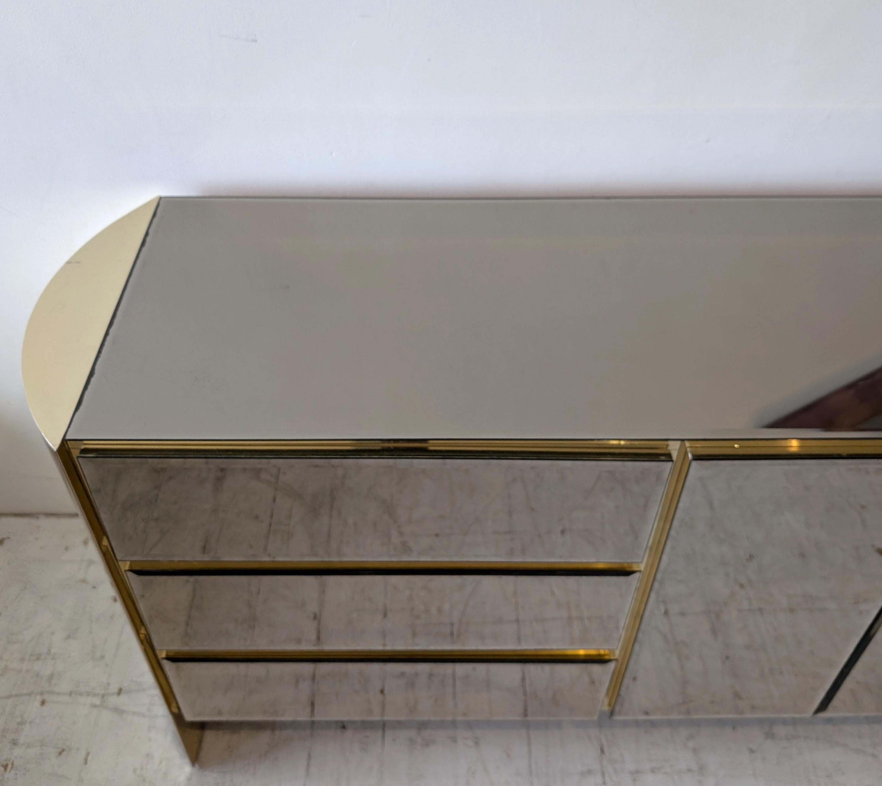 Vintage postmodern mirror glass & gold metal sideboard / dresser, Ello USA 1980s For Sale 4