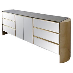 Credenza / comò postmoderno in vetro a specchio e metallo dorato, Ello USA anni '80