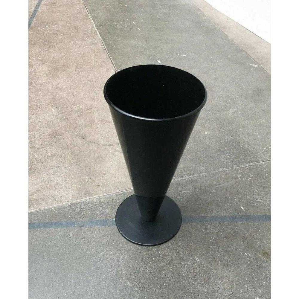 Postmoderner Modell Conico Umbrella Stand von Maier-Aichen, 1980er Jahre (20. Jahrhundert) im Angebot