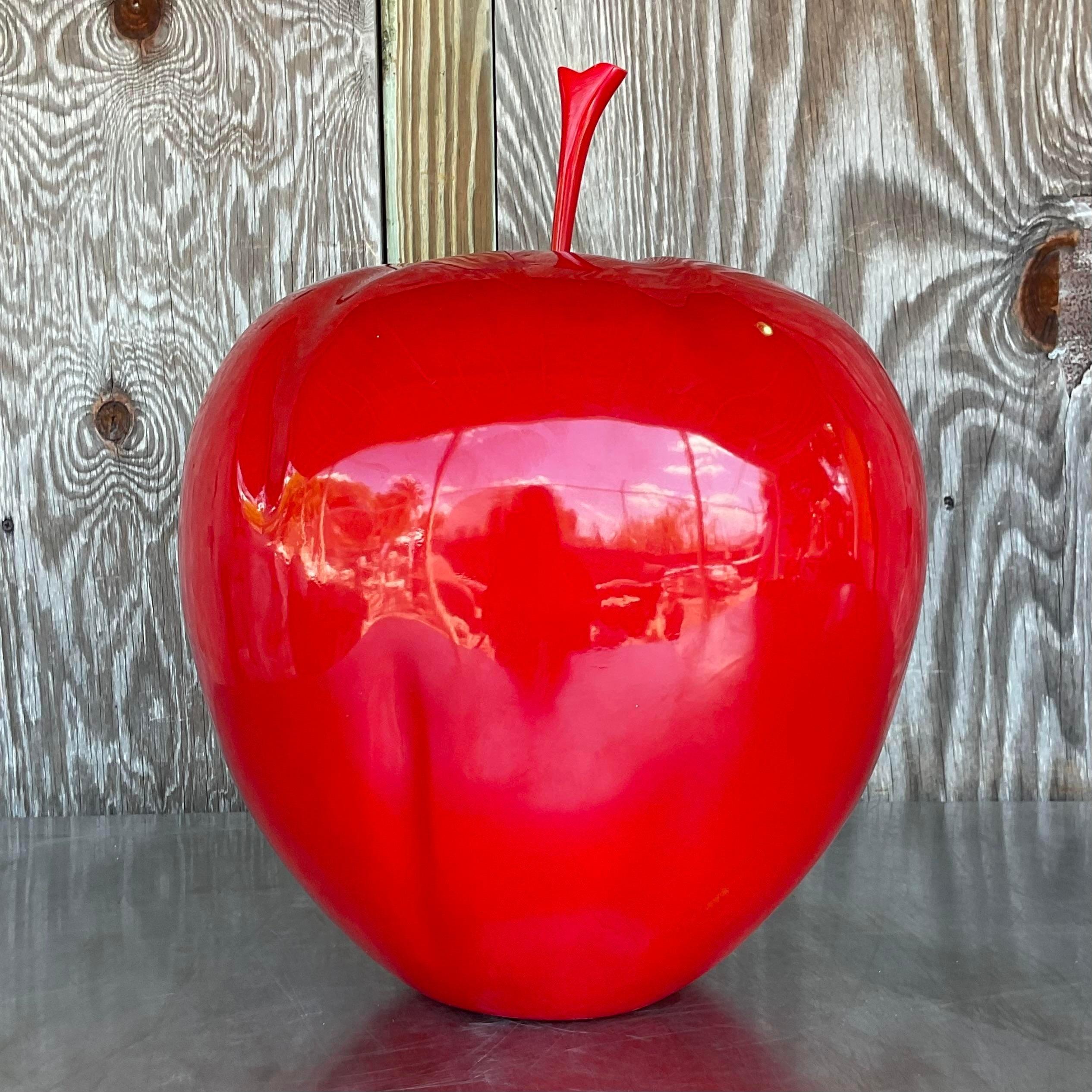 Monumentaler Apfel im Vintage-Stil der Postmoderne im Angebot 2