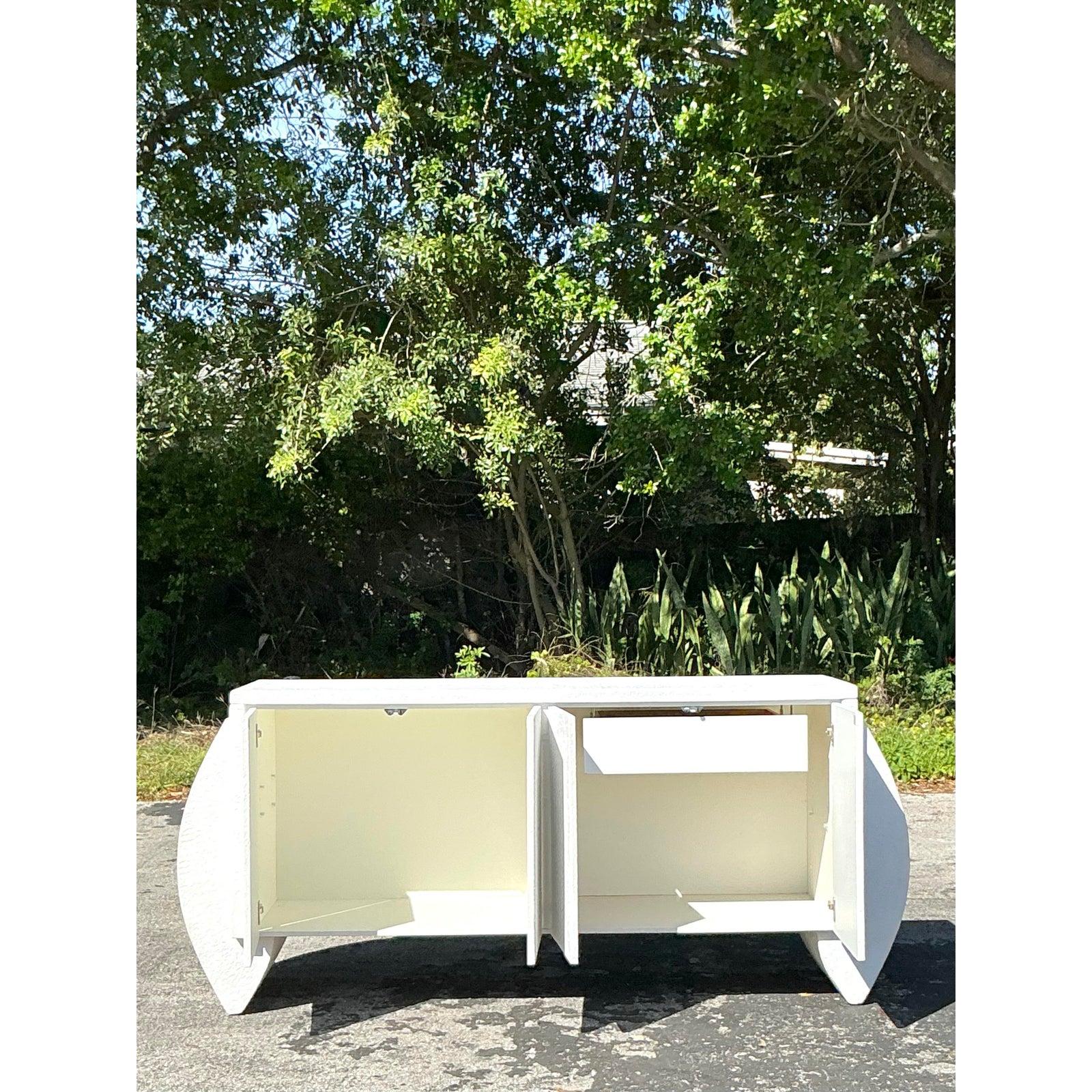 Crédence postmoderne vintage en plâtre Bon état - En vente à west palm beach, FL