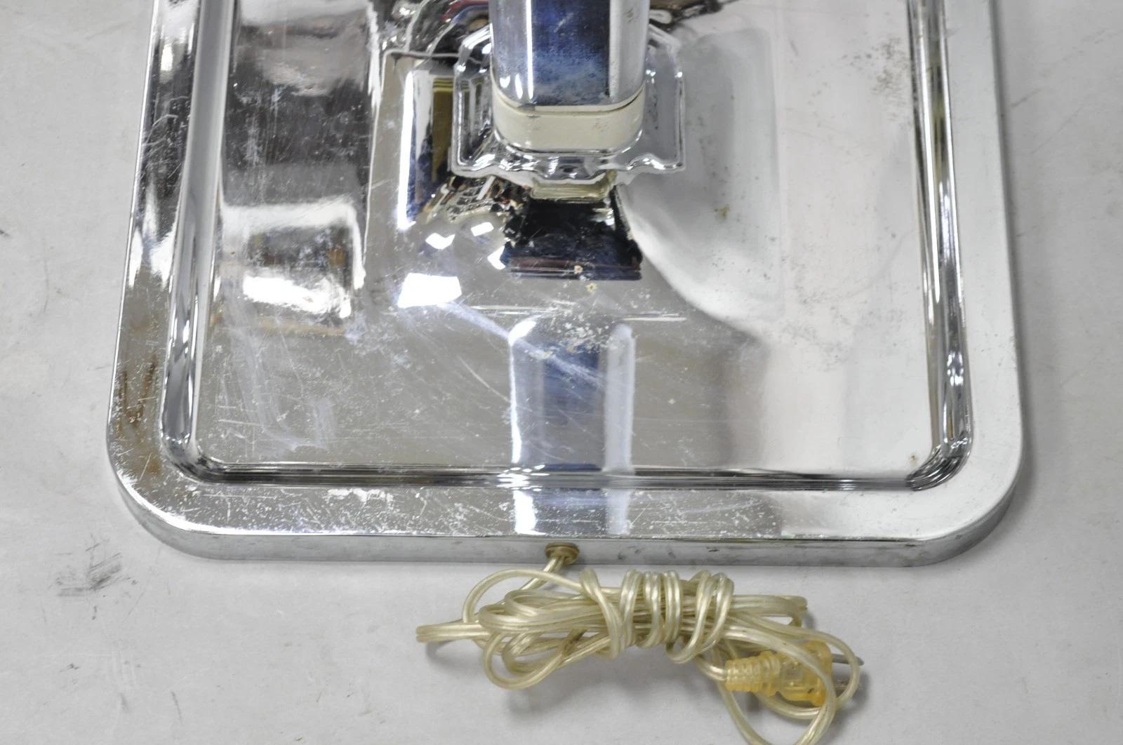 Lámpara de pie postmoderna vintage de metal cromado plateado modernista escultural en venta 5