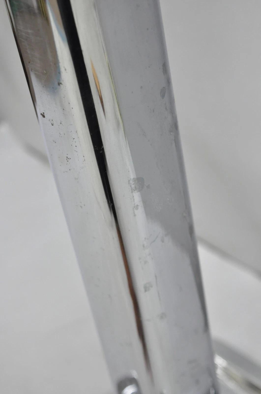 Lámpara de pie postmoderna vintage de metal cromado plateado modernista escultural en venta 3