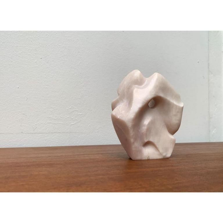 XX secolo Scultura postmoderna in pietra vintage, anni '80 in vendita