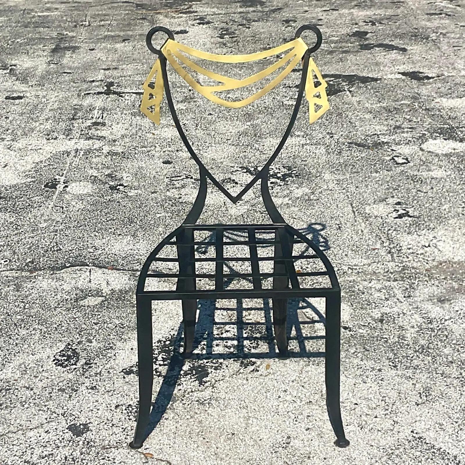 Chaise Swag vintage postmoderne en métal Bon état - En vente à west palm beach, FL