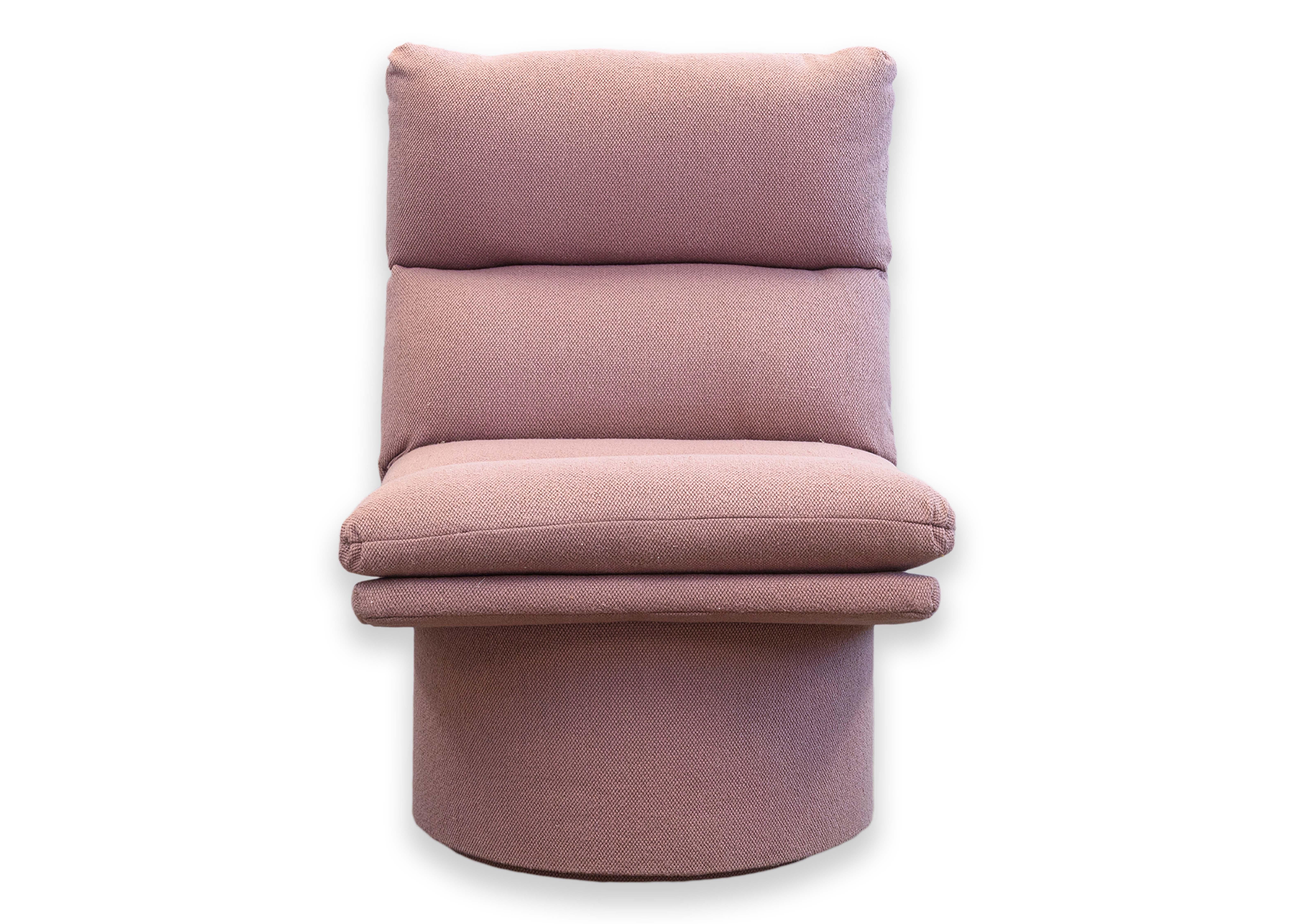 Vintage Postmodern Schwenkbar Rosa Stoff Scoop Akzent Lounge Stuhl im Angebot 3