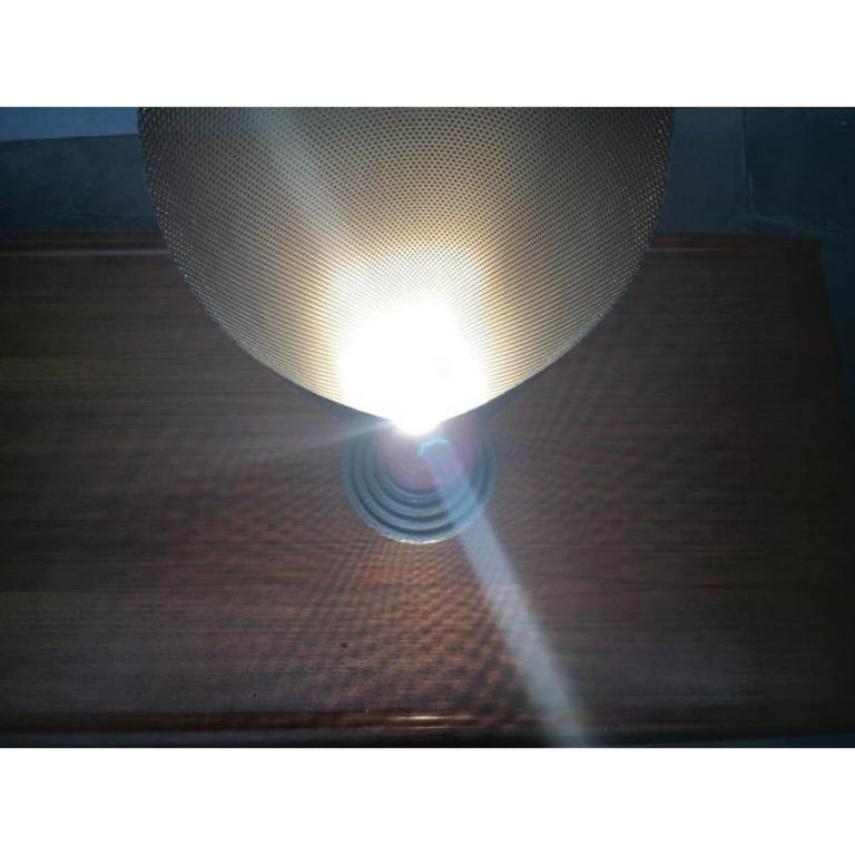 Lámpara de mesa postmoderna vintage de metal en venta 6